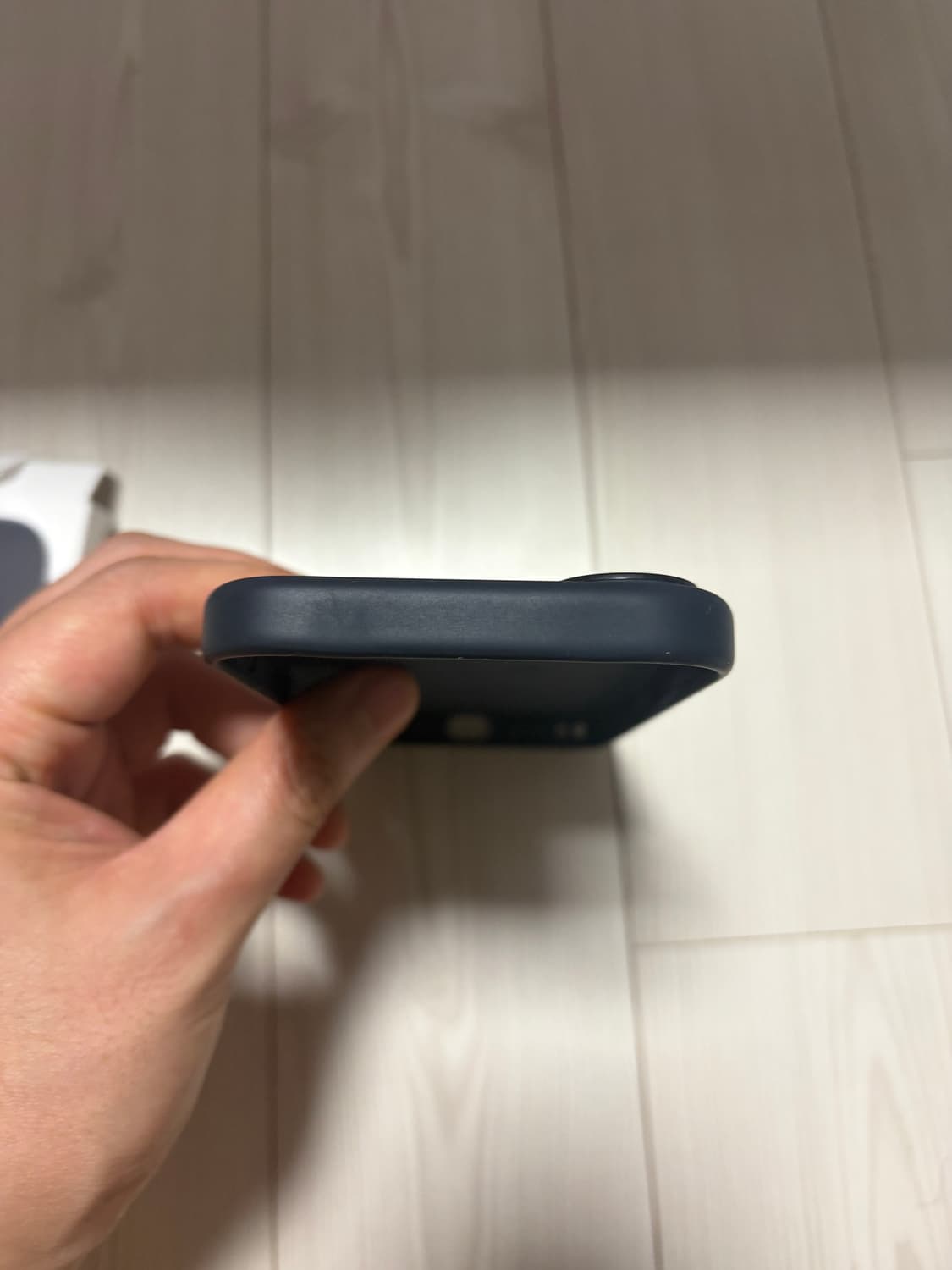 Apple 정품 아이폰17 맥세이프 실리콘 케이스 블랙 상품이미지3
