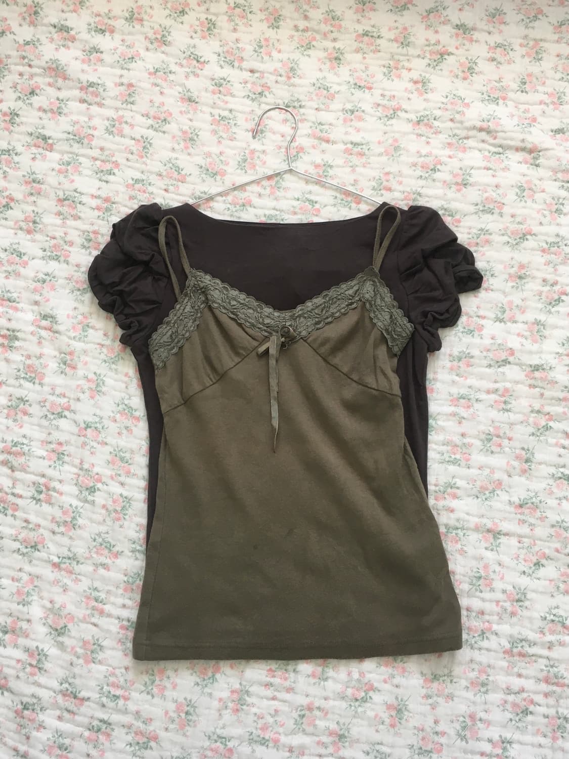 Set)브라운 퍼프 프릴반팔 + 카키 레이스 나시 상품이미지8