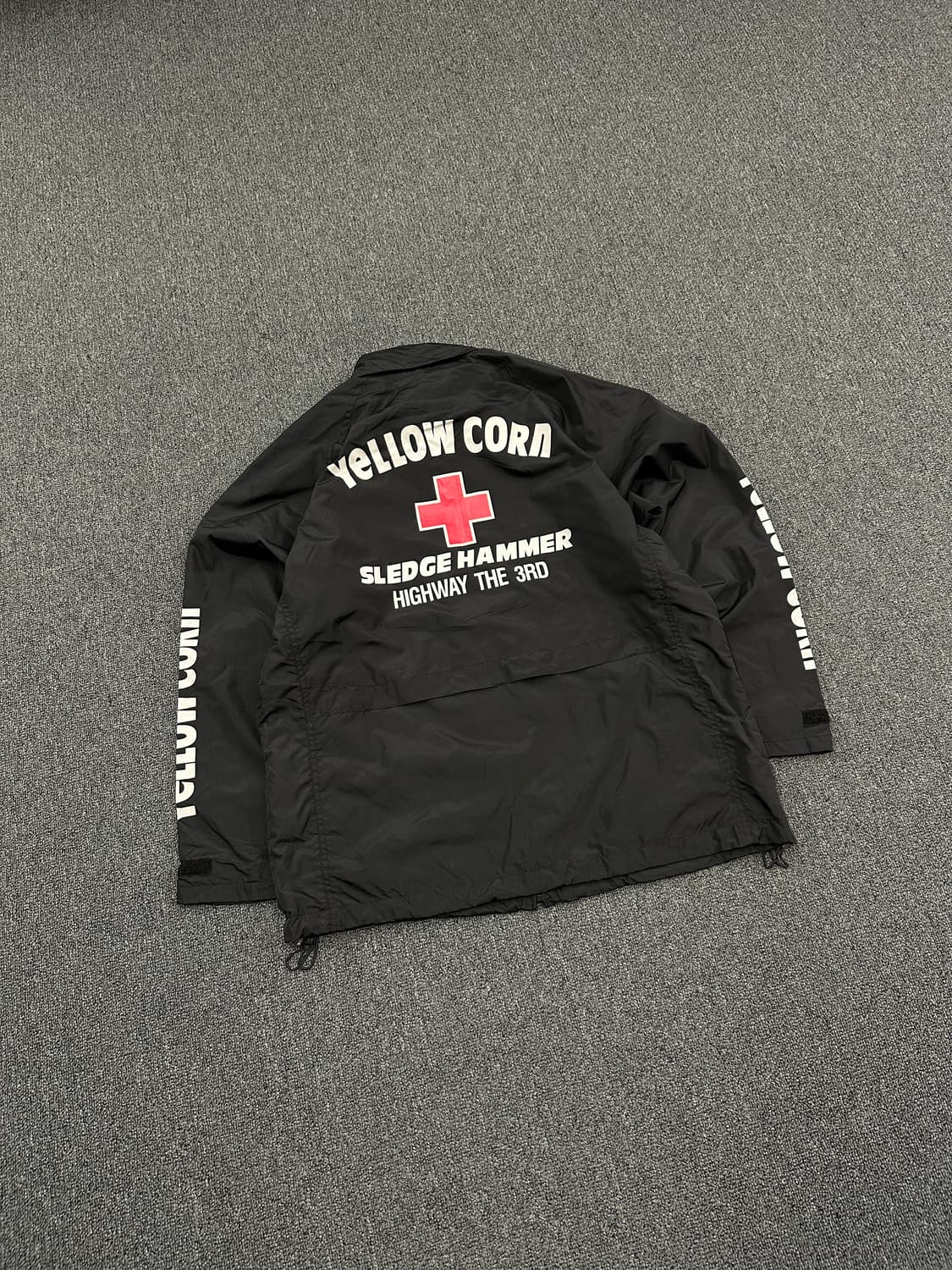 LL) 옐로우콘 후면 로고 프린팅 레이싱 바람막이 상품이미지1