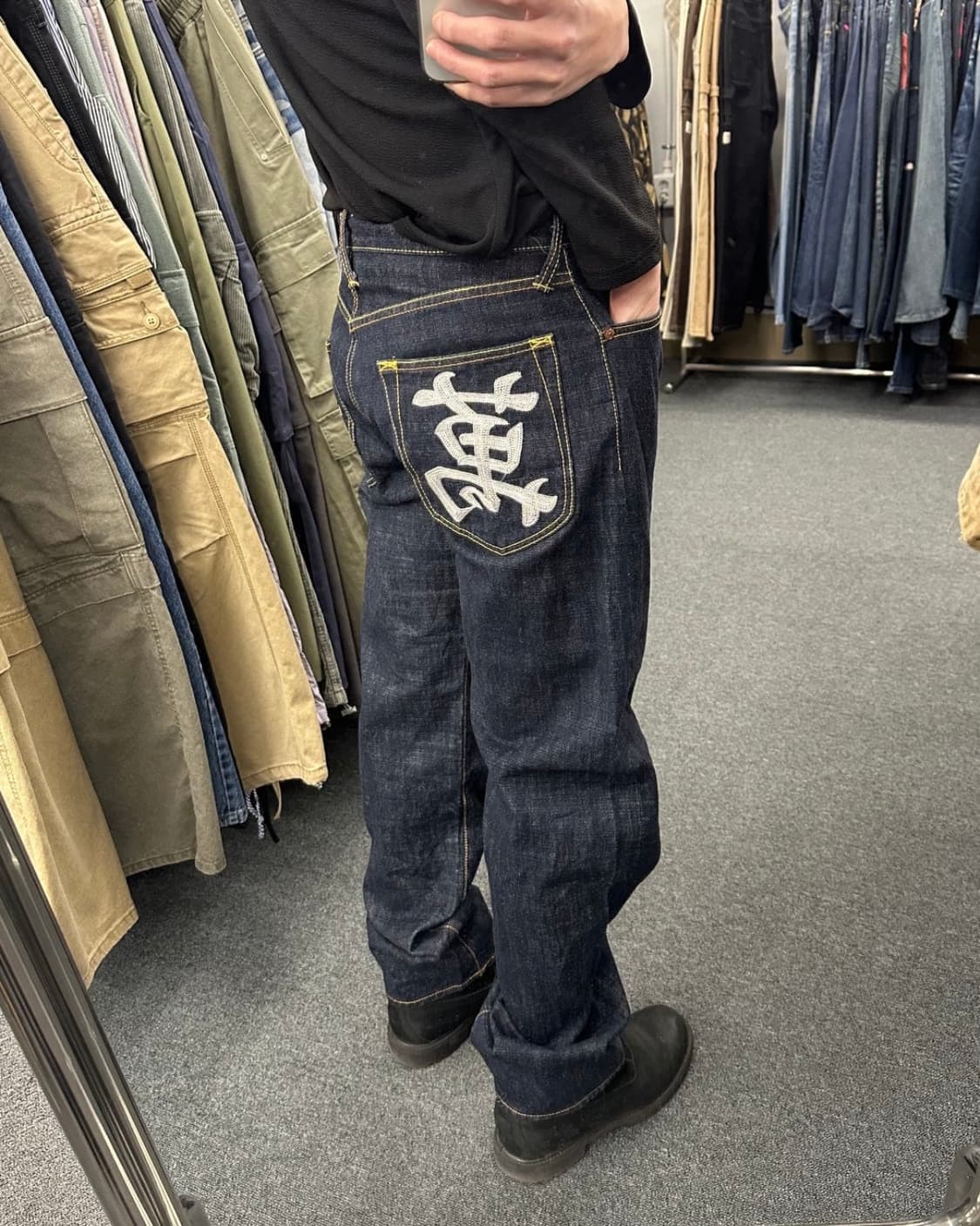 32)KAMURAL 후면 자수 셀비지 데님 팸츠 상품이미지3