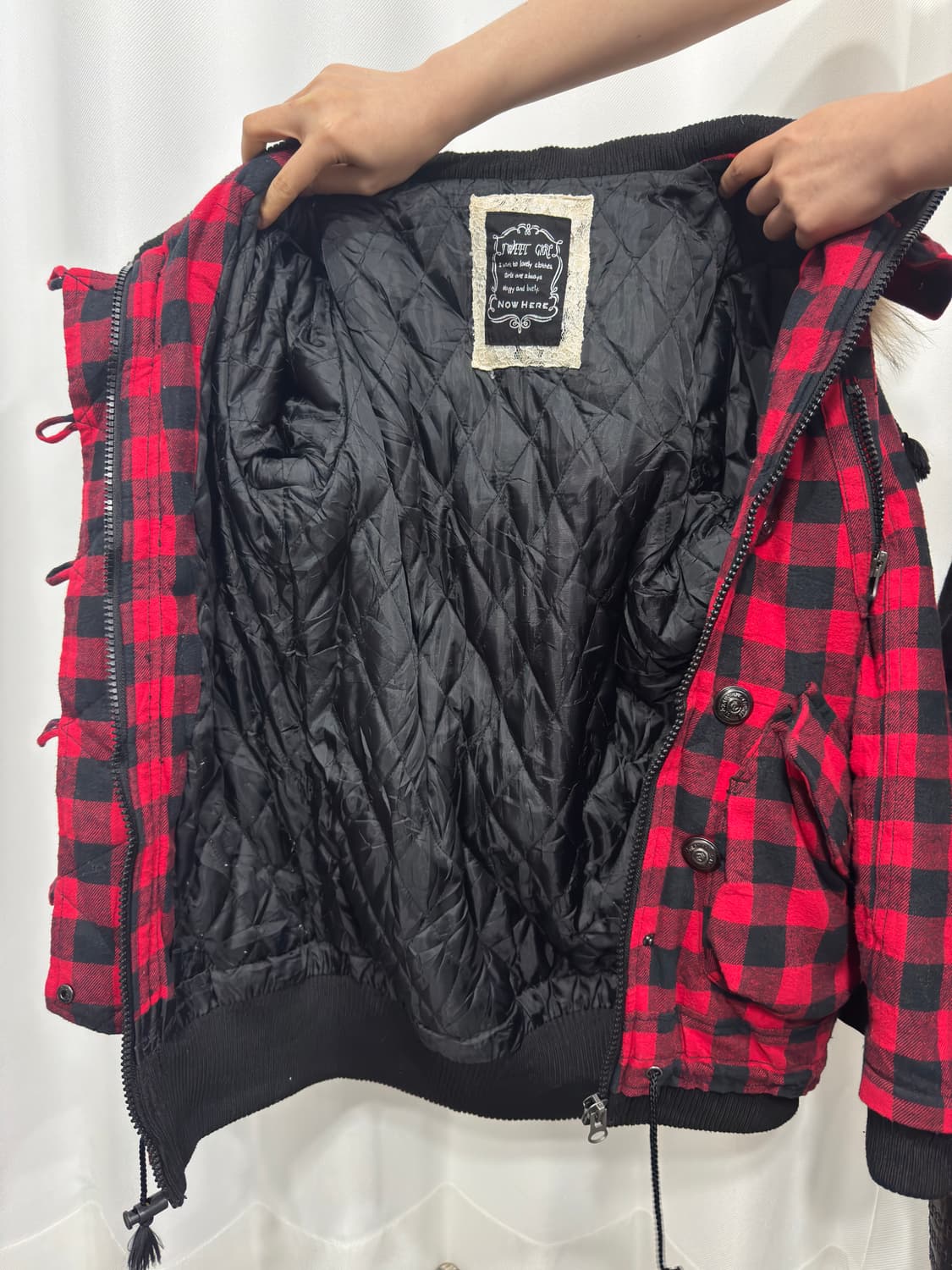 now here red check fur hood jacket 상품이미지10