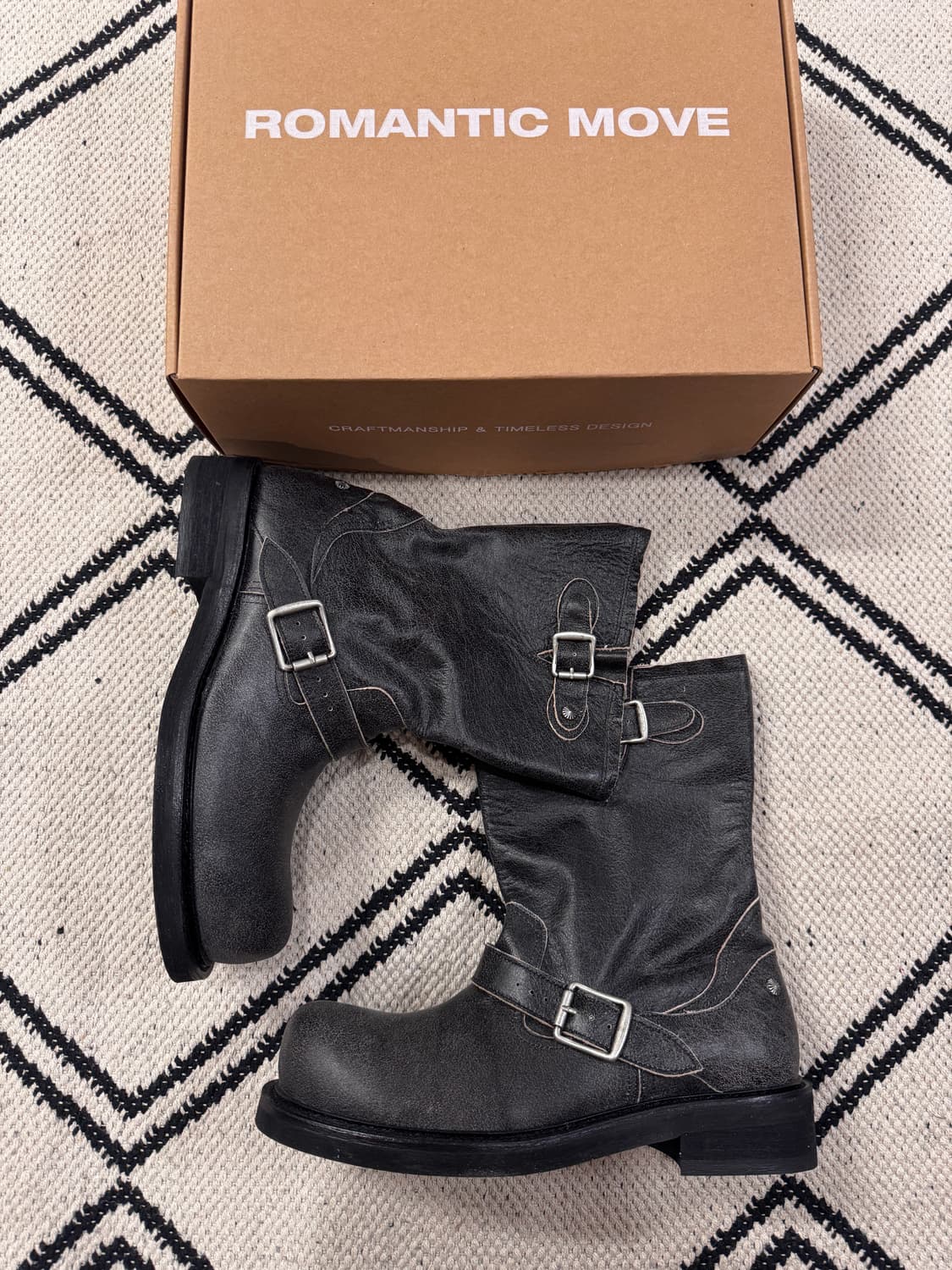 [새제품/275] 로맨틱무브 엔지니어드부츠 - 세라믹 브라운 상품이미지6