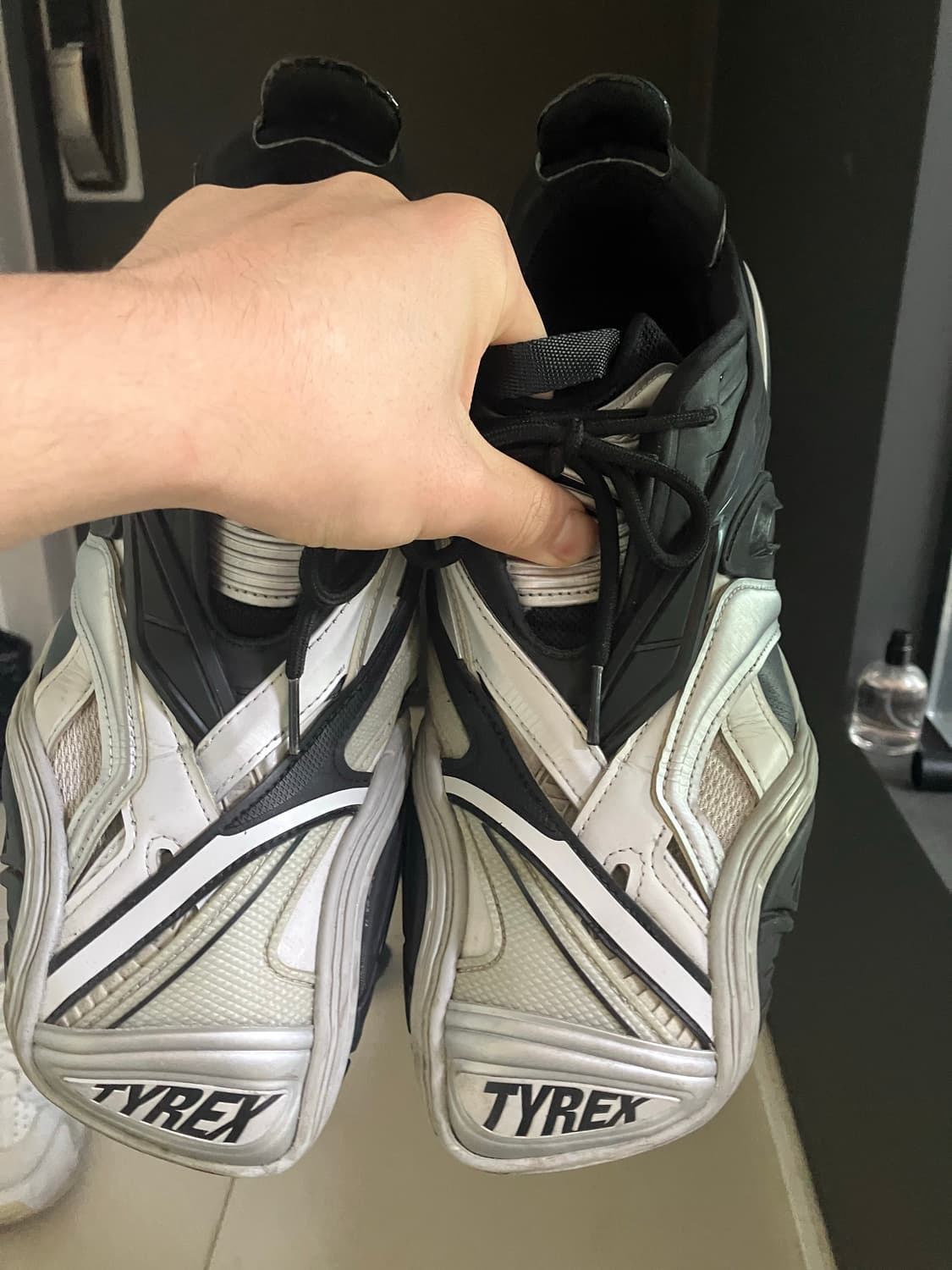 발렌시아가 타이렉스 tyrex 42 상품이미지4