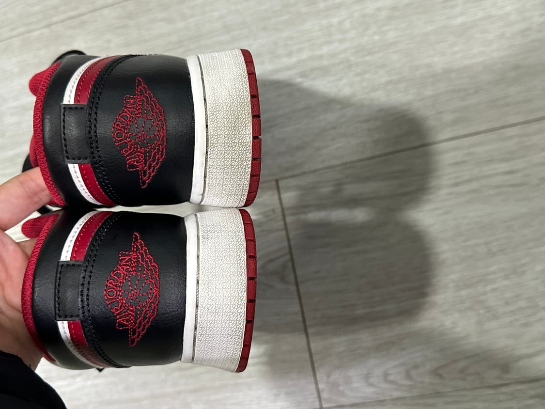 조던 1 로우 화이트 짐레드 상품이미지3