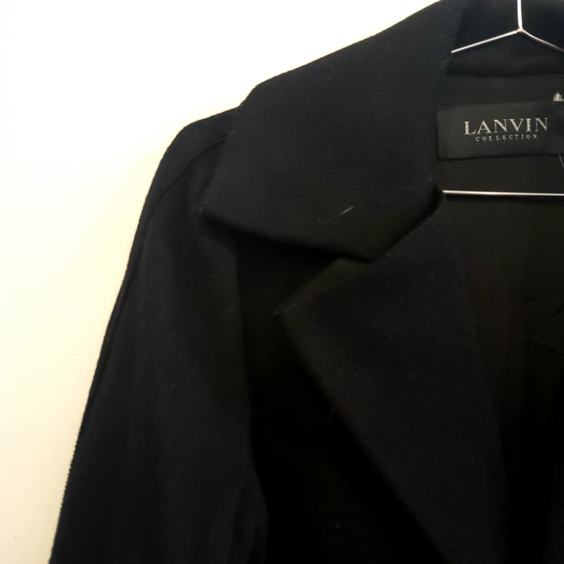 랑방 울 블랙 롱코트 상품이미지1