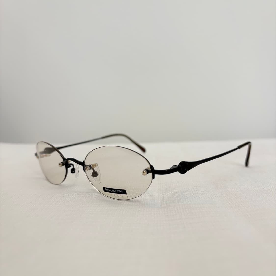 ISSAQUAH 오벌 브라운 무테 상품이미지2