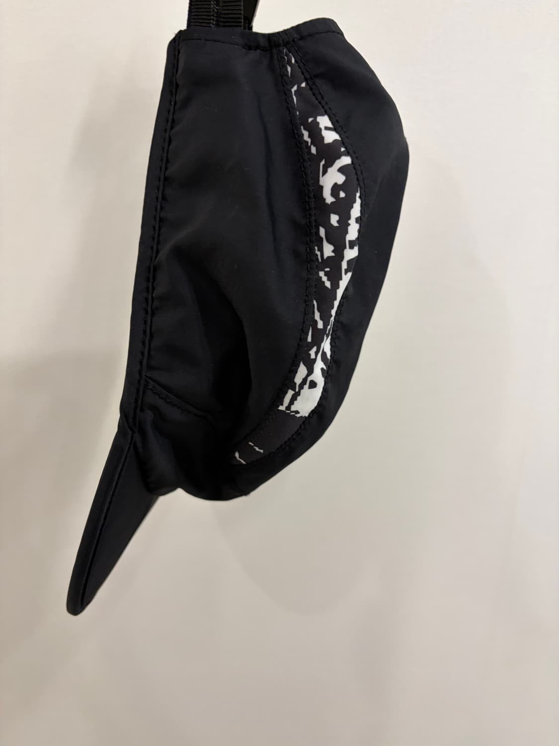 리복 예스아이씨 콜라보 러닝캡 상품이미지2