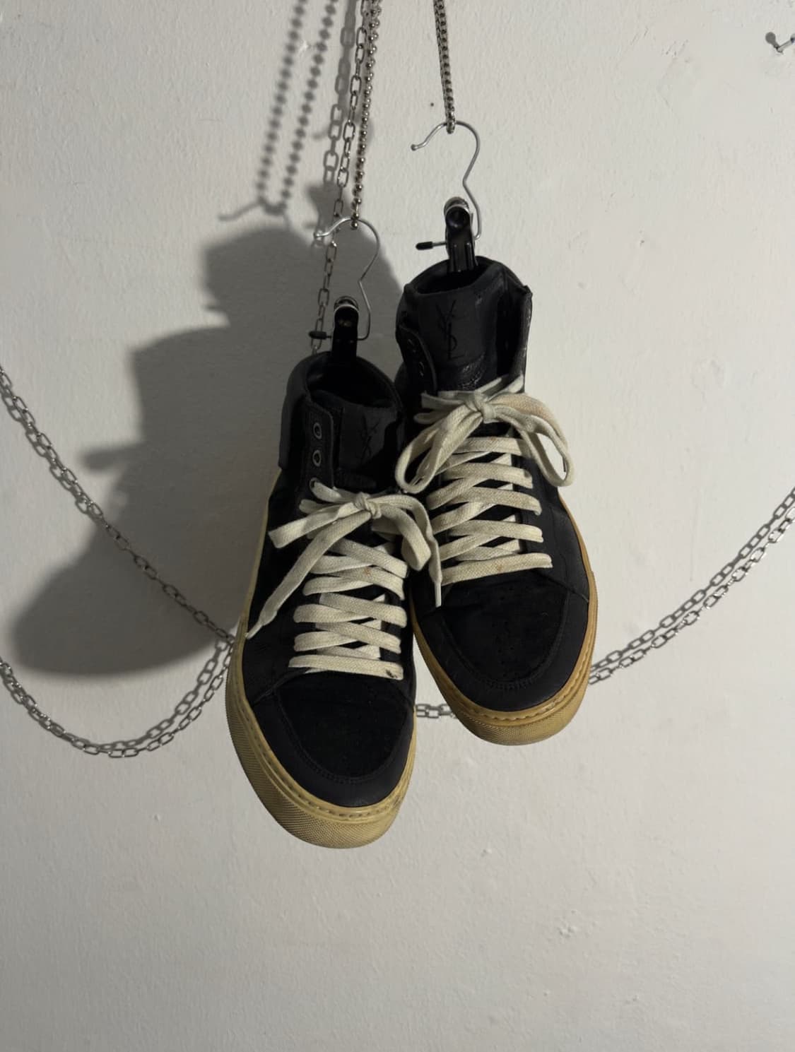 입생로랑 램스킨 하이탑 스니커즈 상품이미지1