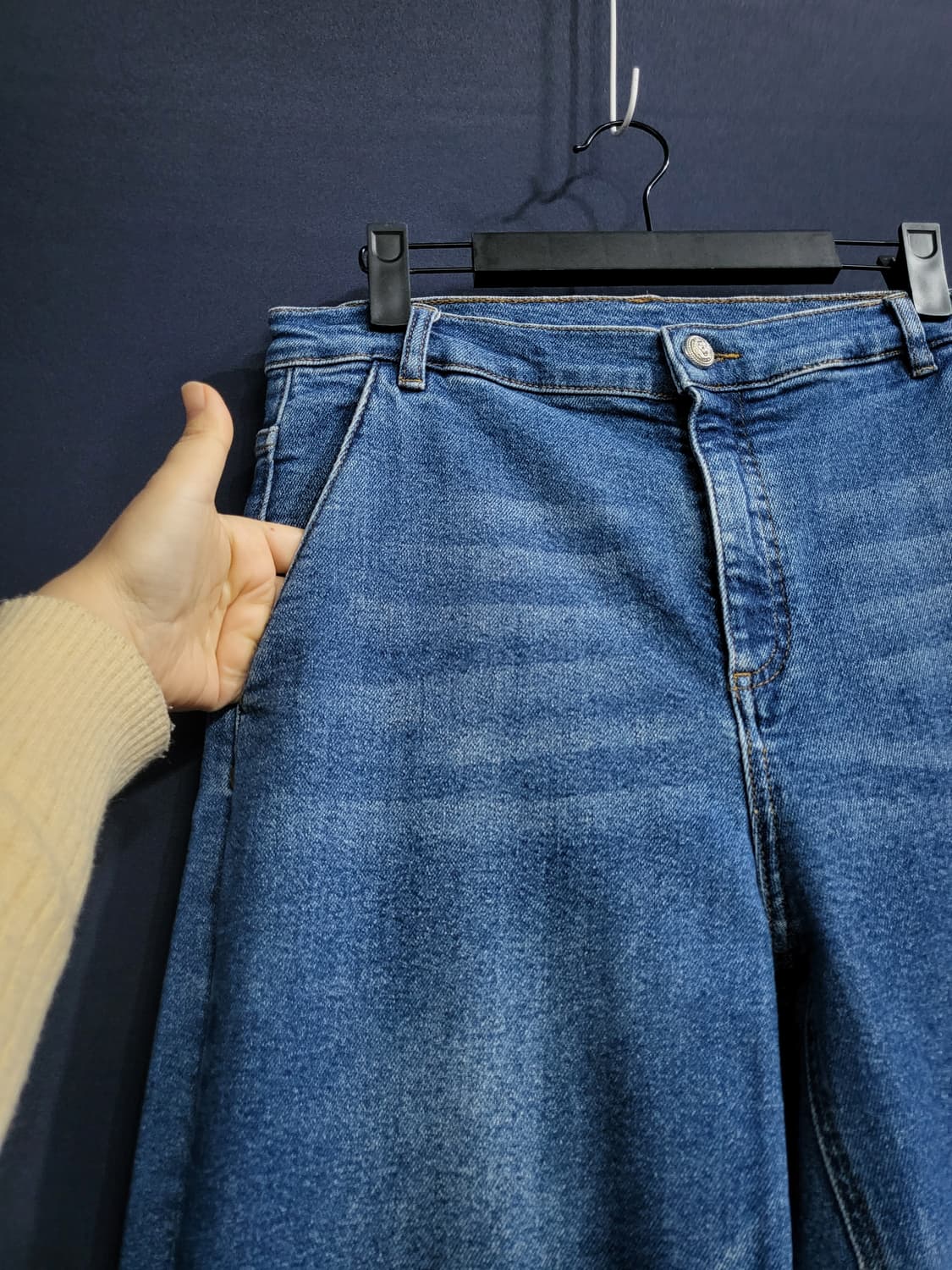 발망 데님 워싱 와이드핏 팬츠 상품이미지3