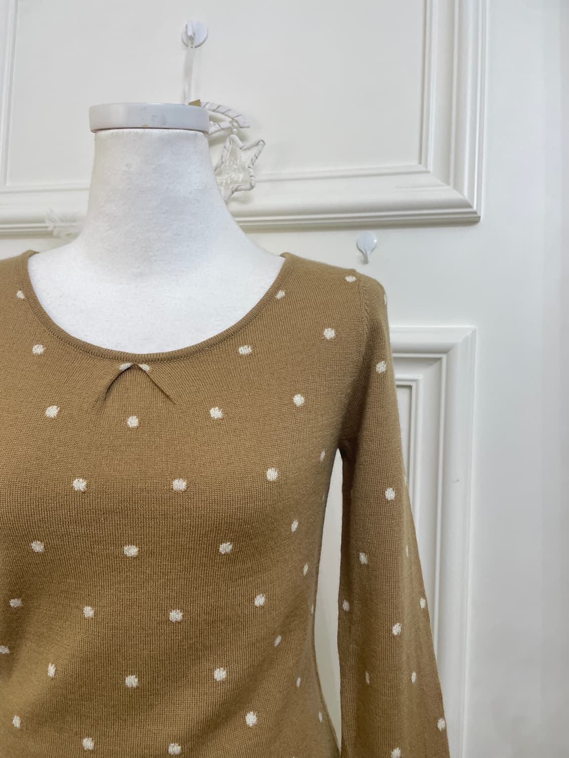 butter beige dot flower embroidery knit 상품이미지7