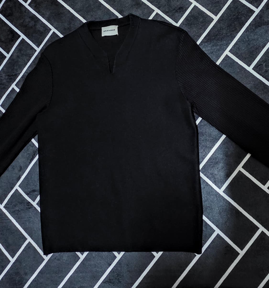 솔리드옴므 브이넥 니트  상품이미지3