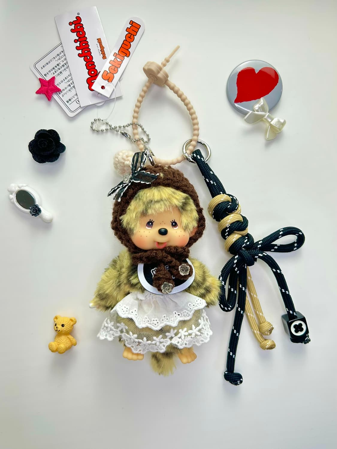 (10)정품몬치치🐆🤎보넷 & 화이트 레이스  커스텀키링 상품이미지1