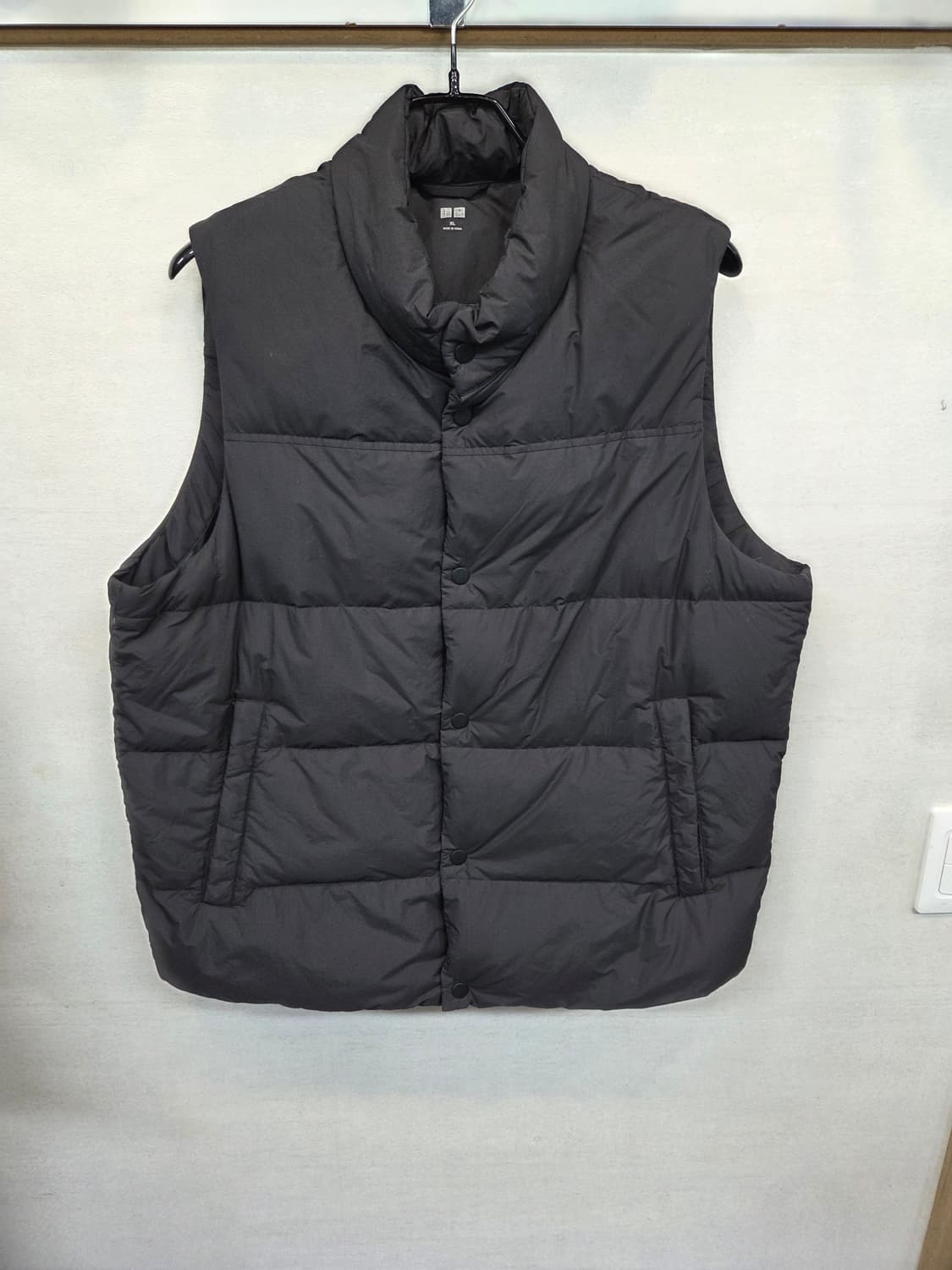 유니클로 다운 패딩 조끼 xl 상품이미지1