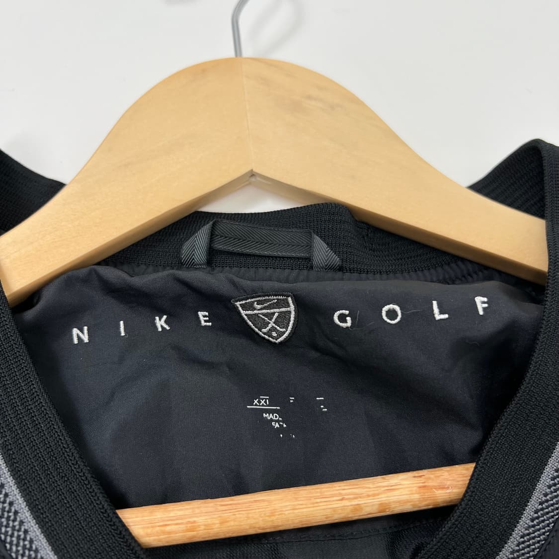 NIKE 나이키 암 스우시 블랙 웜업 상품이미지4