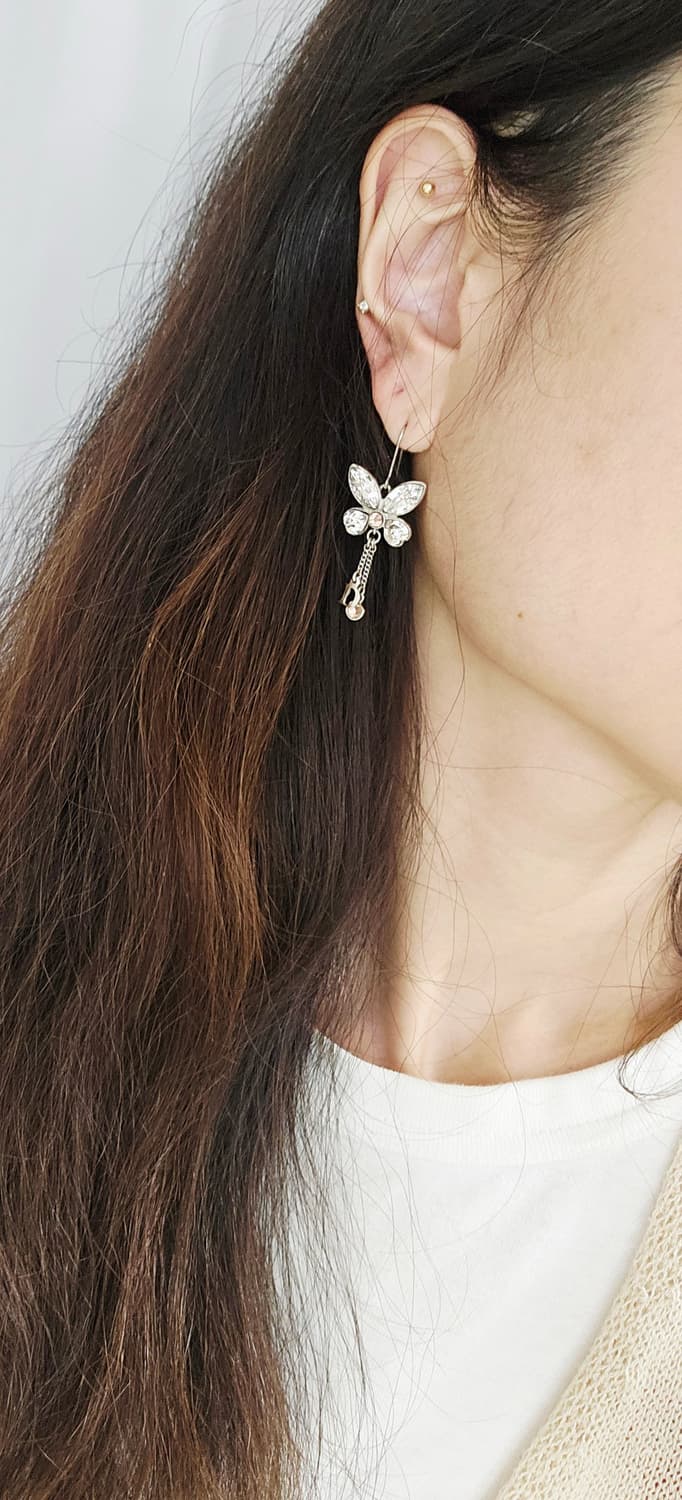 디올 나비 드롭 귀걸이 핑크 크리스탈 (정품/풀구성) 상품이미지7