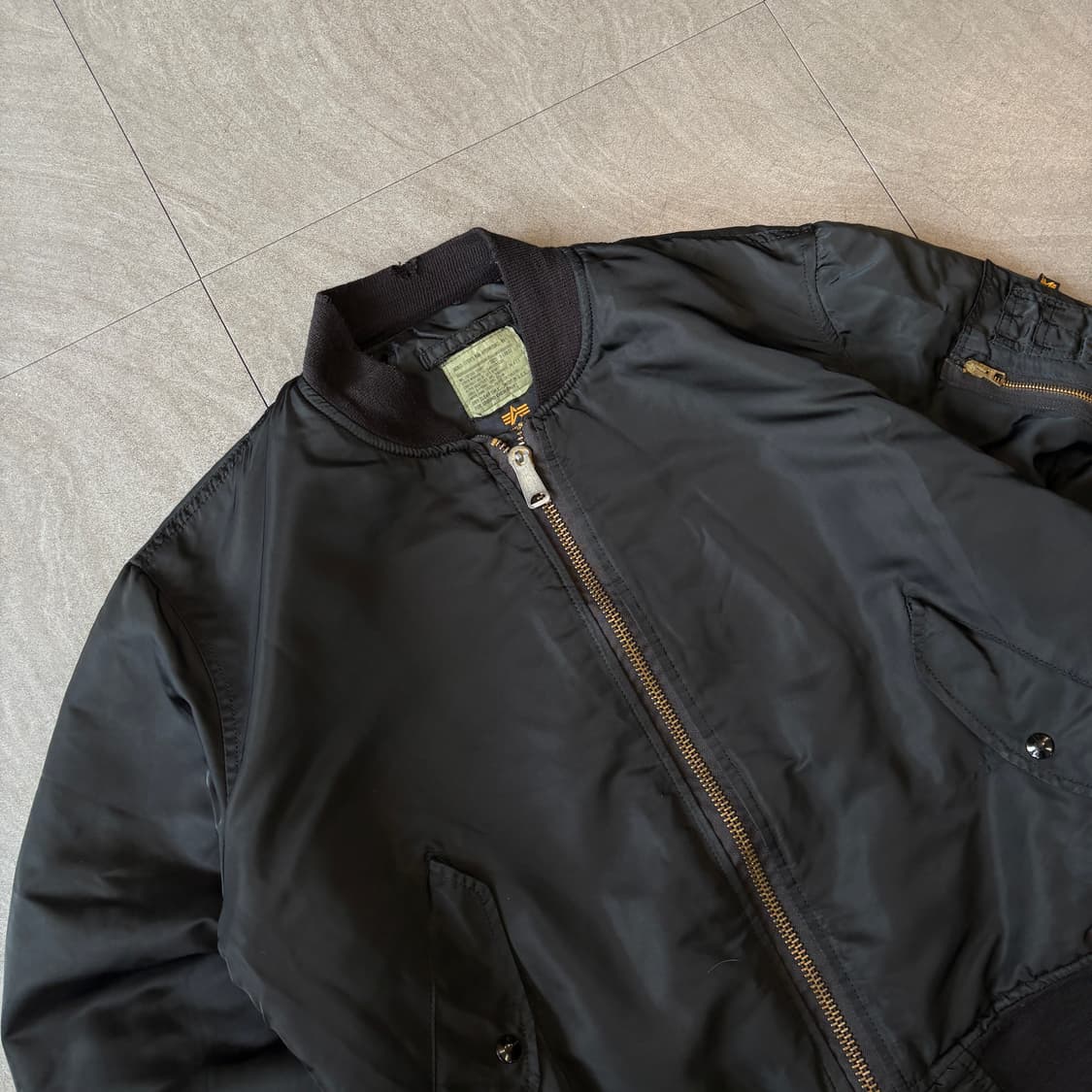 알파인더스트리 정품 블랙 ma-1 자켓 상품이미지2