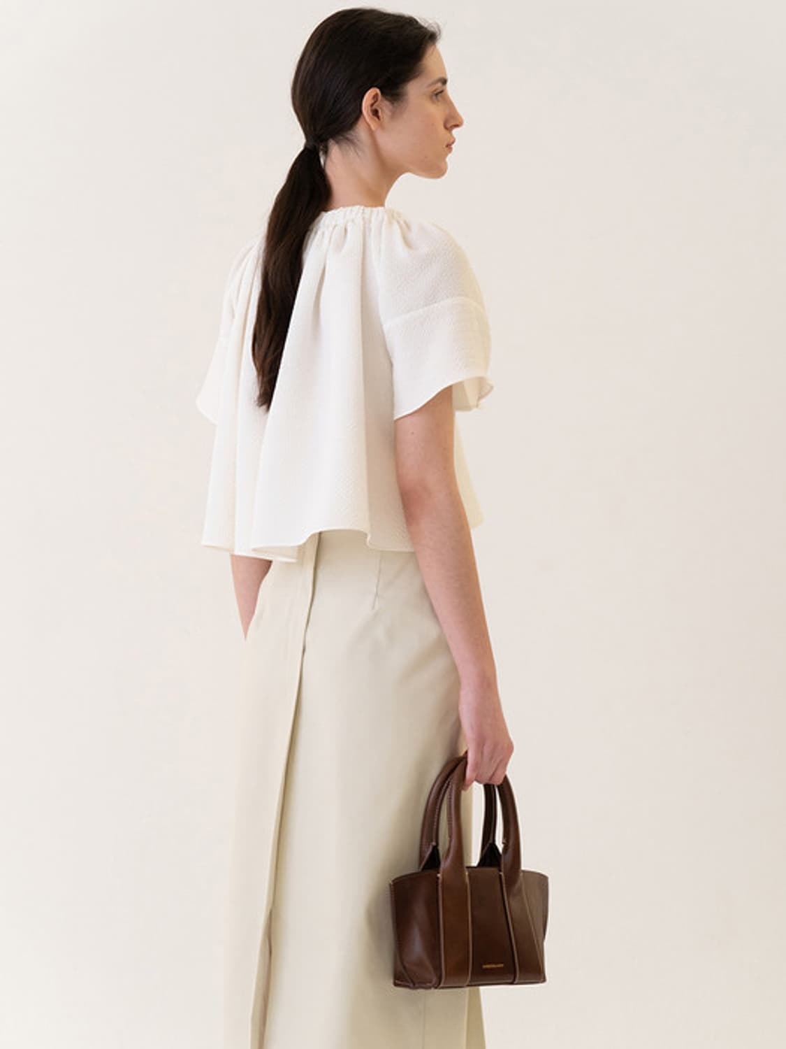 킨더살몬 Volume Blouse White 상품이미지2