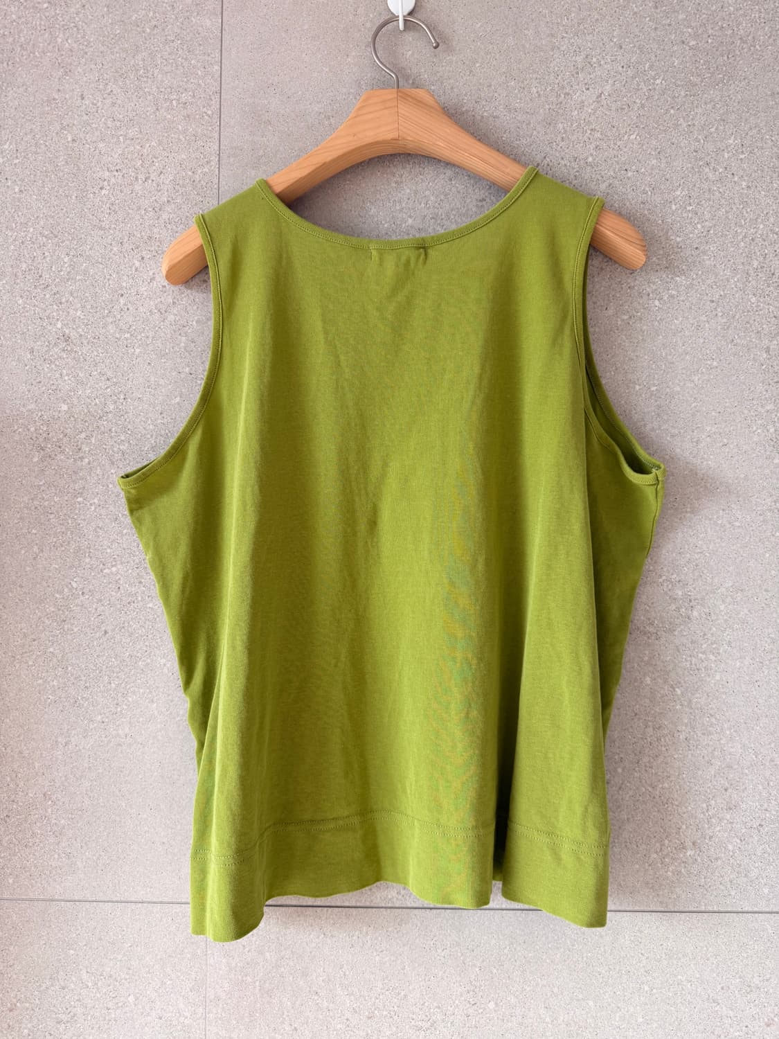 일본제 연두색 올리브색 여름소재 나시 민소매 상품이미지3