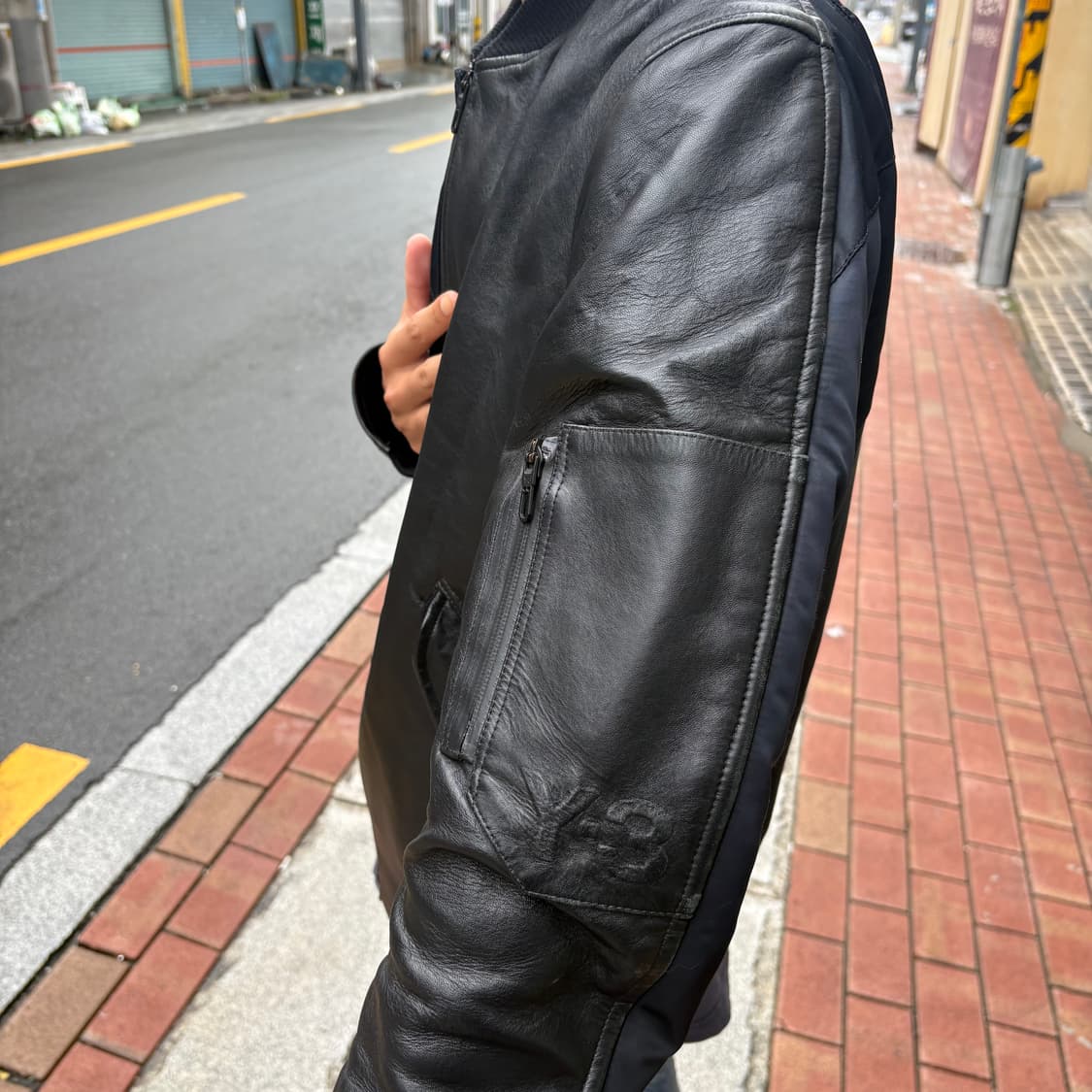 Y-3 와이쓰리 레더&나일론 패널 봄버 자켓(샘플) 상품이미지4