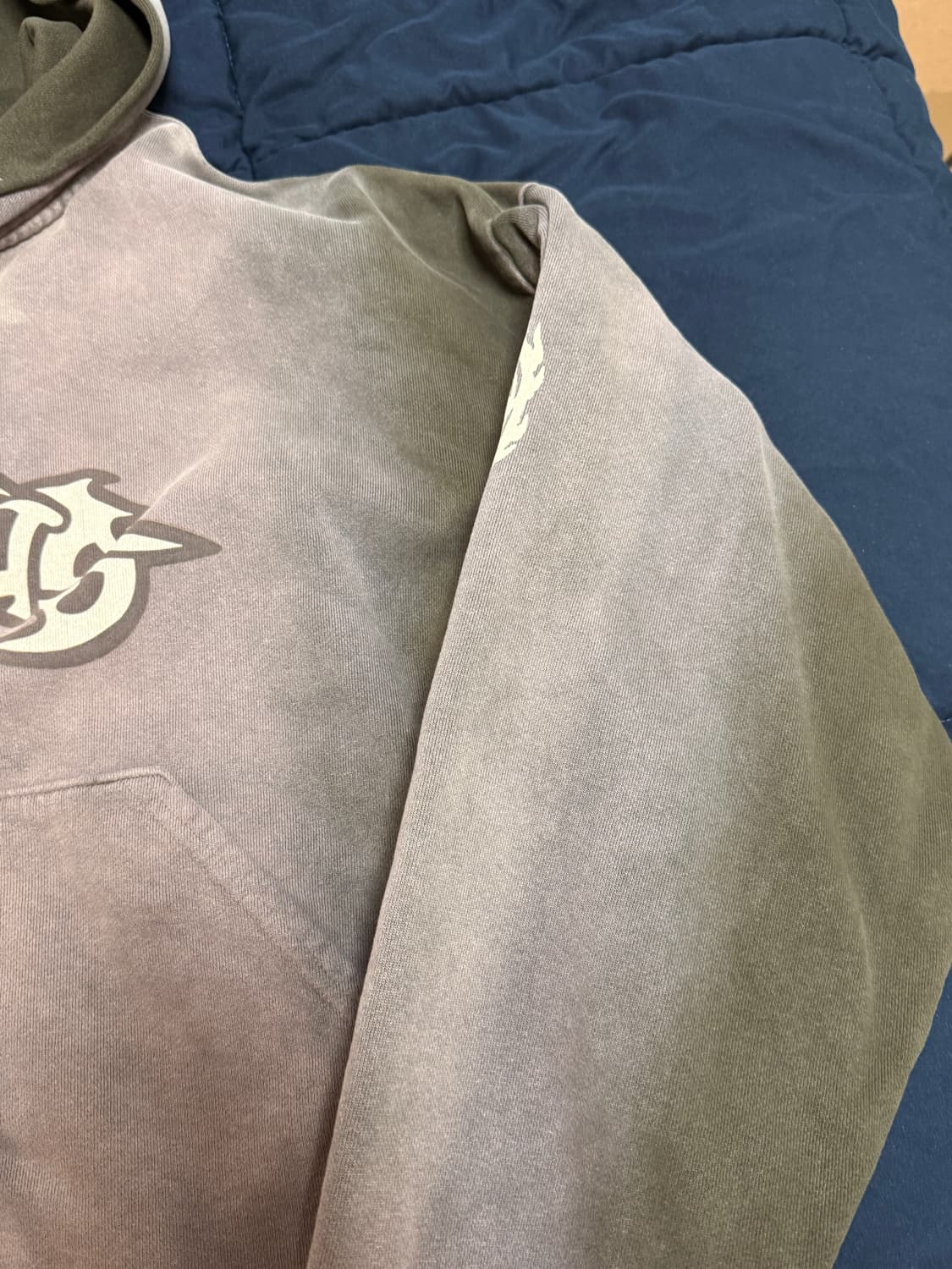 트레비스 스캇 내한 머천다이즈 후드집업 상품이미지4