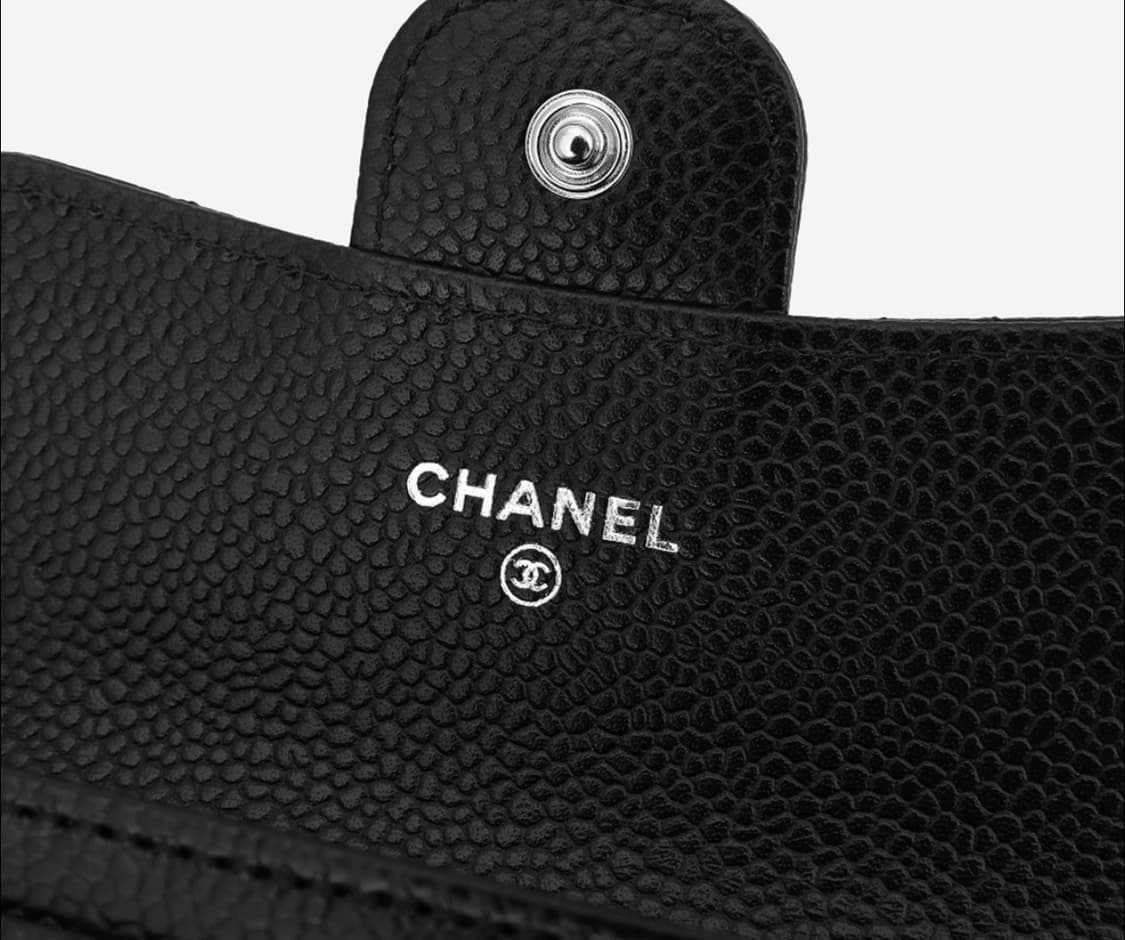 샤넬 클래식 카드 홀더 그레인드 카프스킨 & 실버 메탈 블랙 상품이미지7