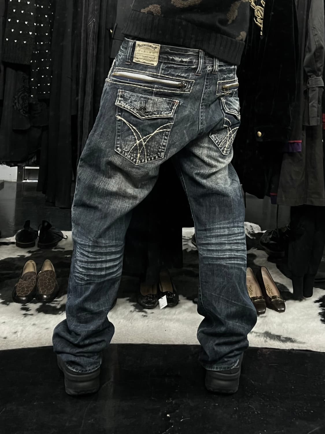 지퍼 디테일 데님팬츠 상품이미지1