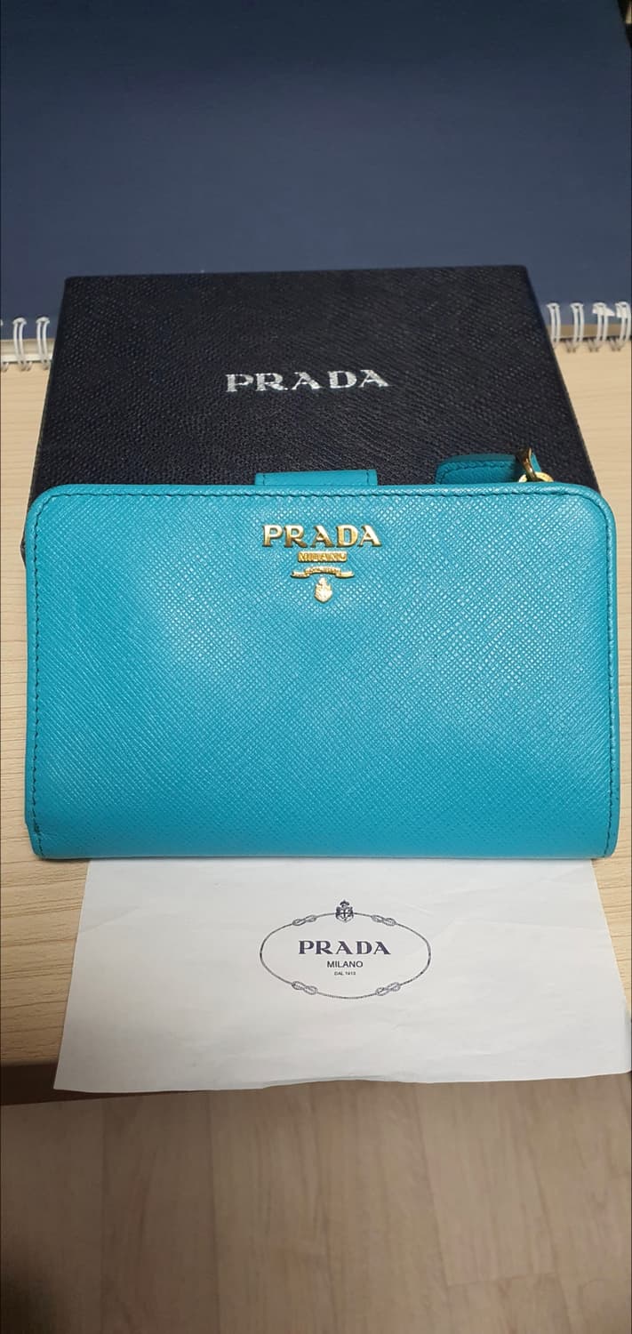 프라다 사피아노 반지갑/지갑 새상품급 정품(감정O) 상품이미지2