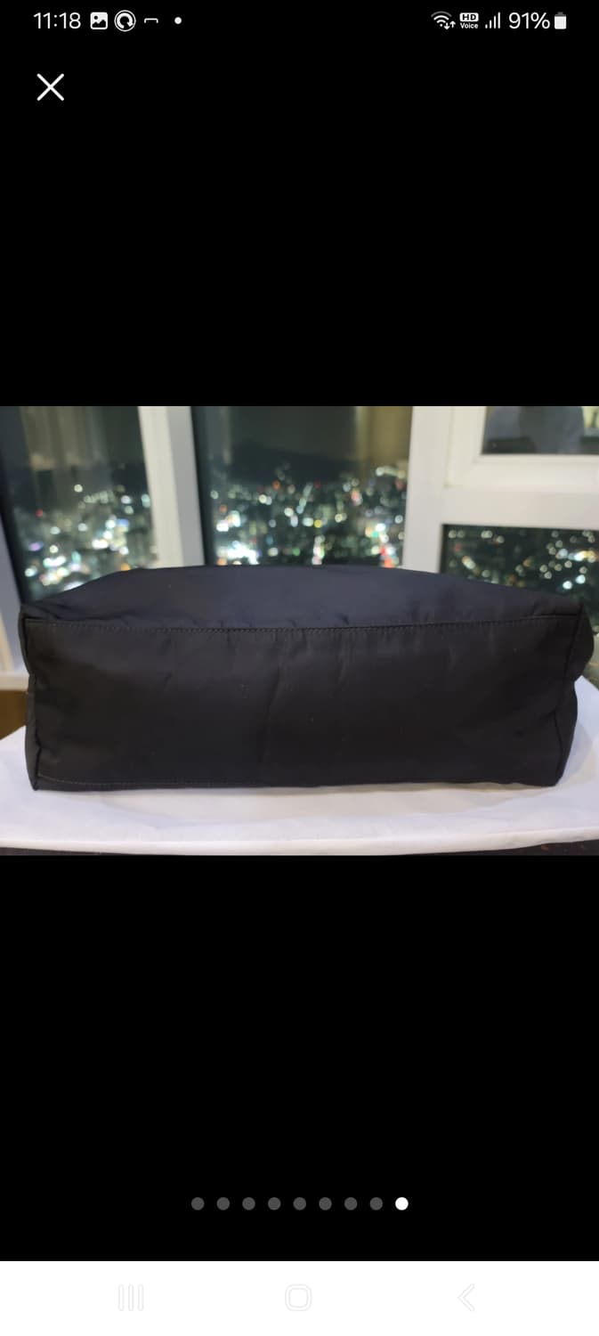 프라다 블랙 테수토 나일론 트라이앵글 금장 쇼퍼백 상품이미지7