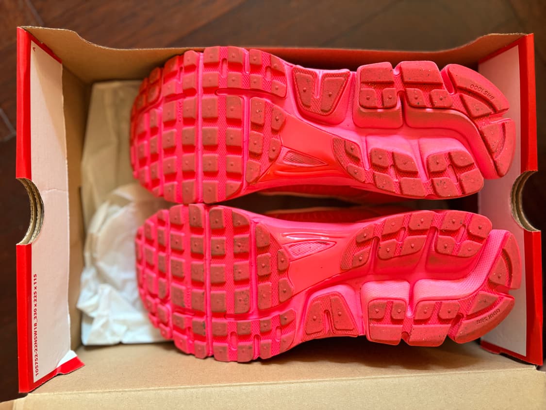 Nike Zoom Vomero 5  Hot Punch 상품이미지7