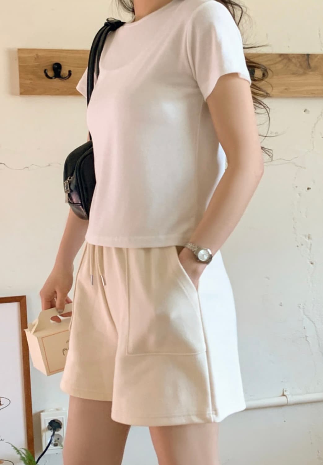 (미개봉, 새상품) 98도씨 텐션 스탠다드 크롭 반팔티 화이트 상품이미지8