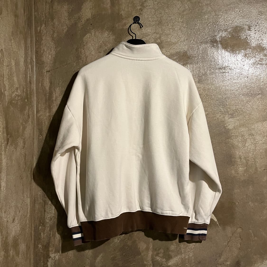 후아유 반집업 맨투맨 상품이미지4