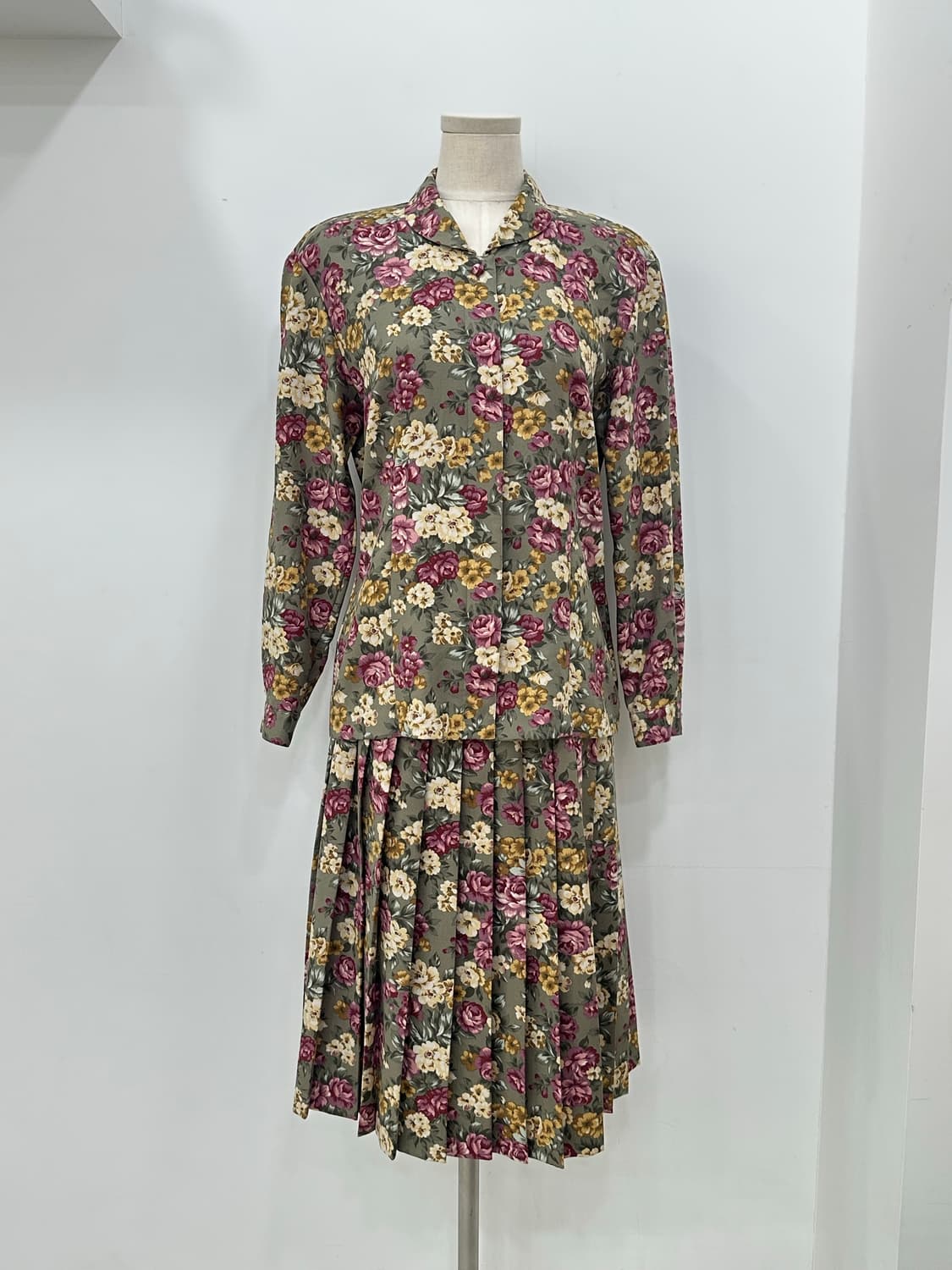 버버리 셋업 상품이미지1