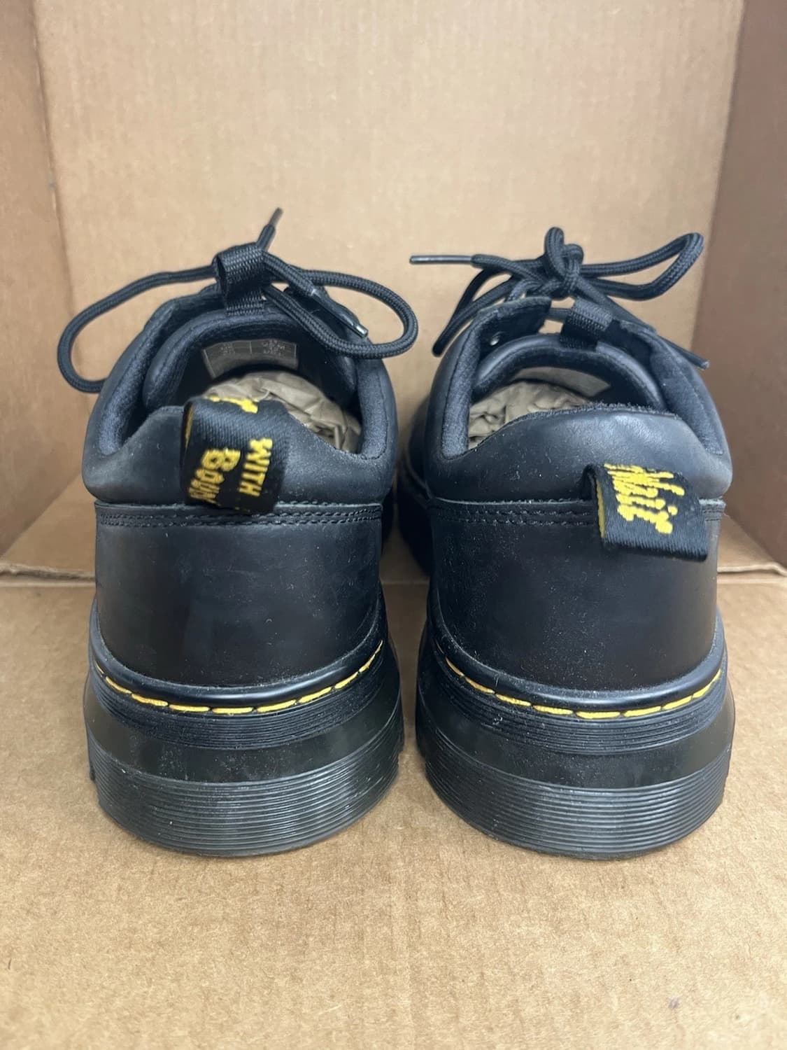 닥터마틴 리더 와이오밍 레더 유틸리티 슈즈 블랙 상품이미지5