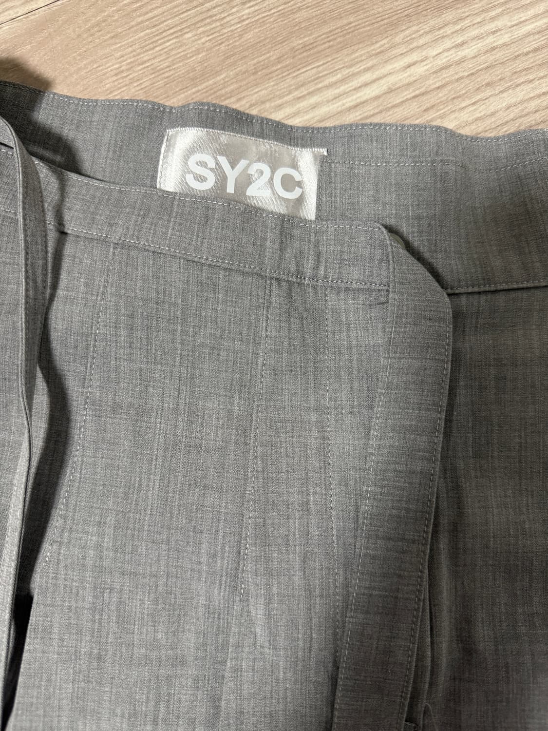 에스와이투씨 트윈 턱 롱 스커트 그레이 상품이미지9