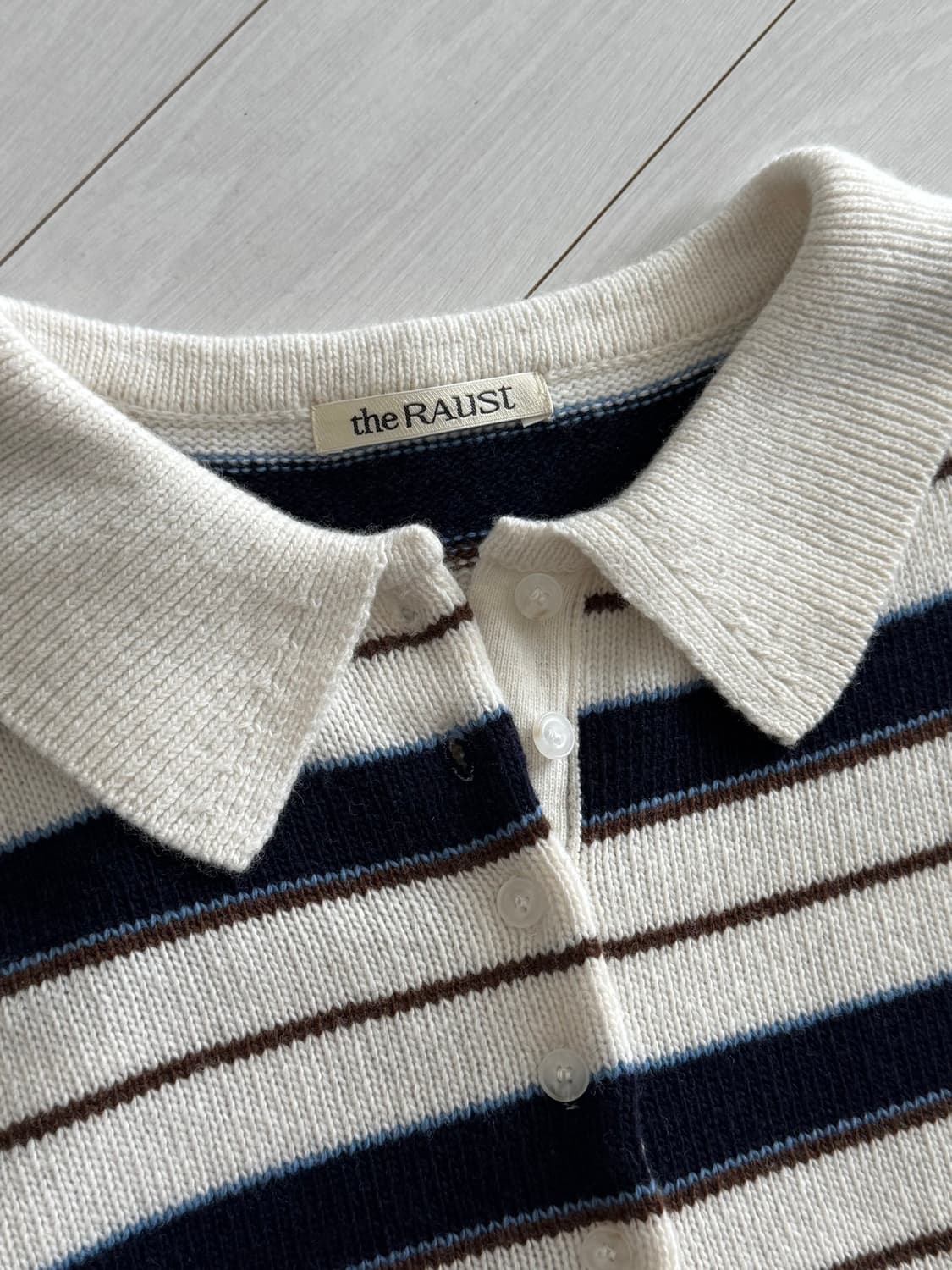 The raust 니트 새상품 상품이미지2