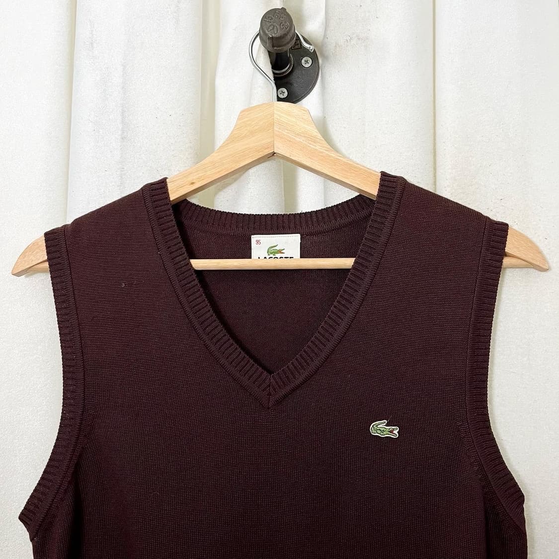 라코스테 브라운 브이넥 니트 베스트 상품이미지2