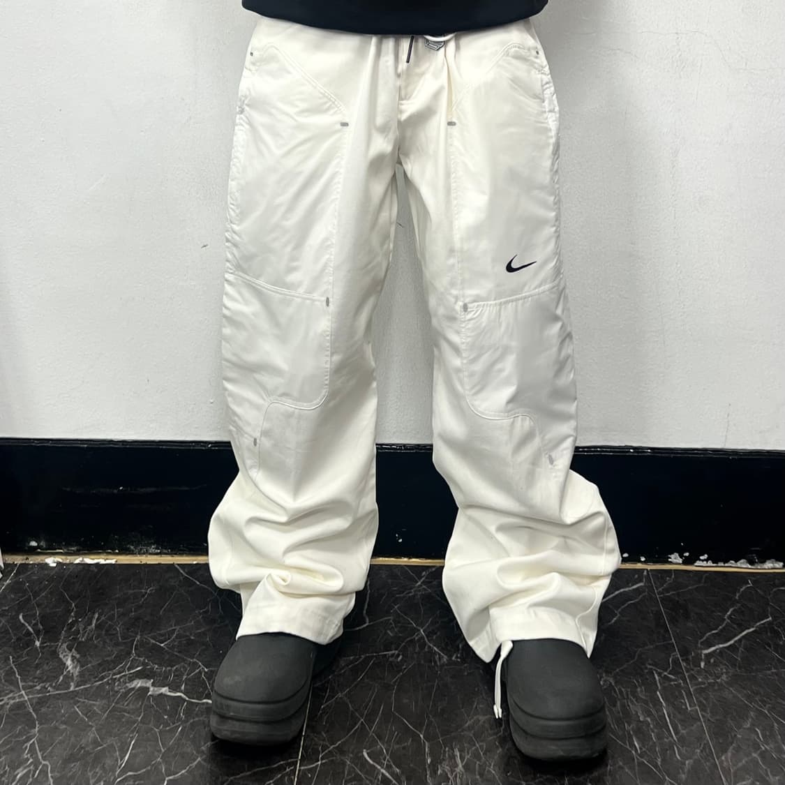 나이키 x 오프화이트 NRG 팬츠 화이트 상품이미지2