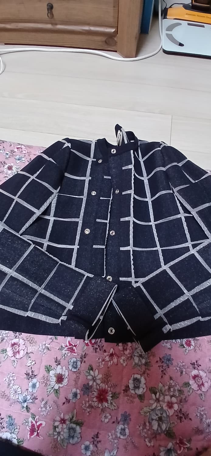 정품 발렌시아가 여성 체크 패턴 니트 가디건 상품이미지4