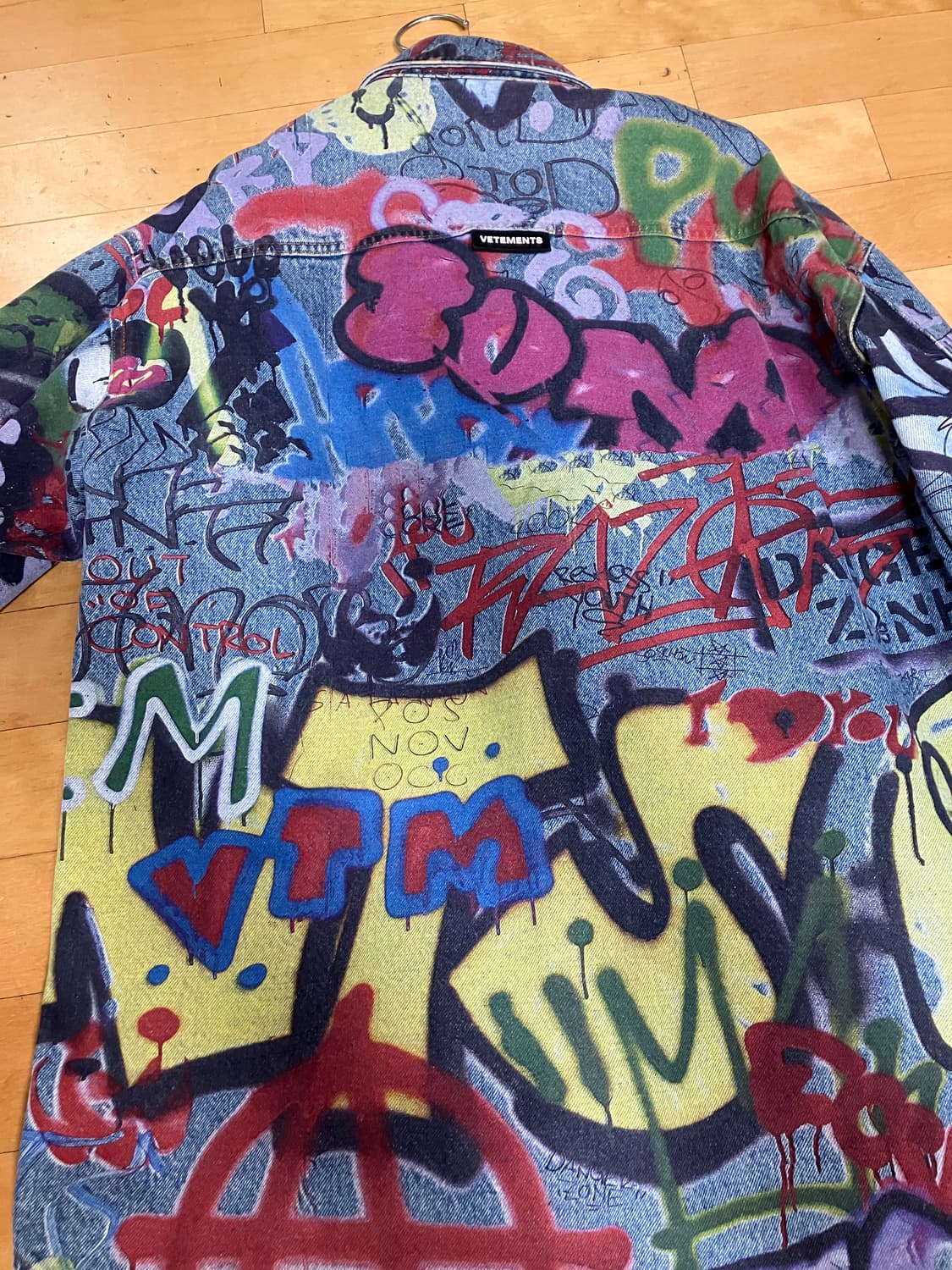 Vetements 21ss graffiti denim jacket베트멍 상품이미지2