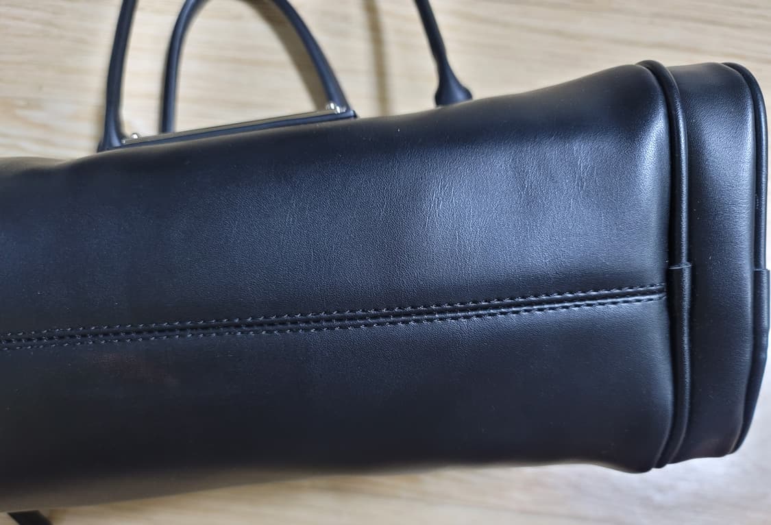 마뗑킴 블랙 보스턴백입니다 상품이미지5