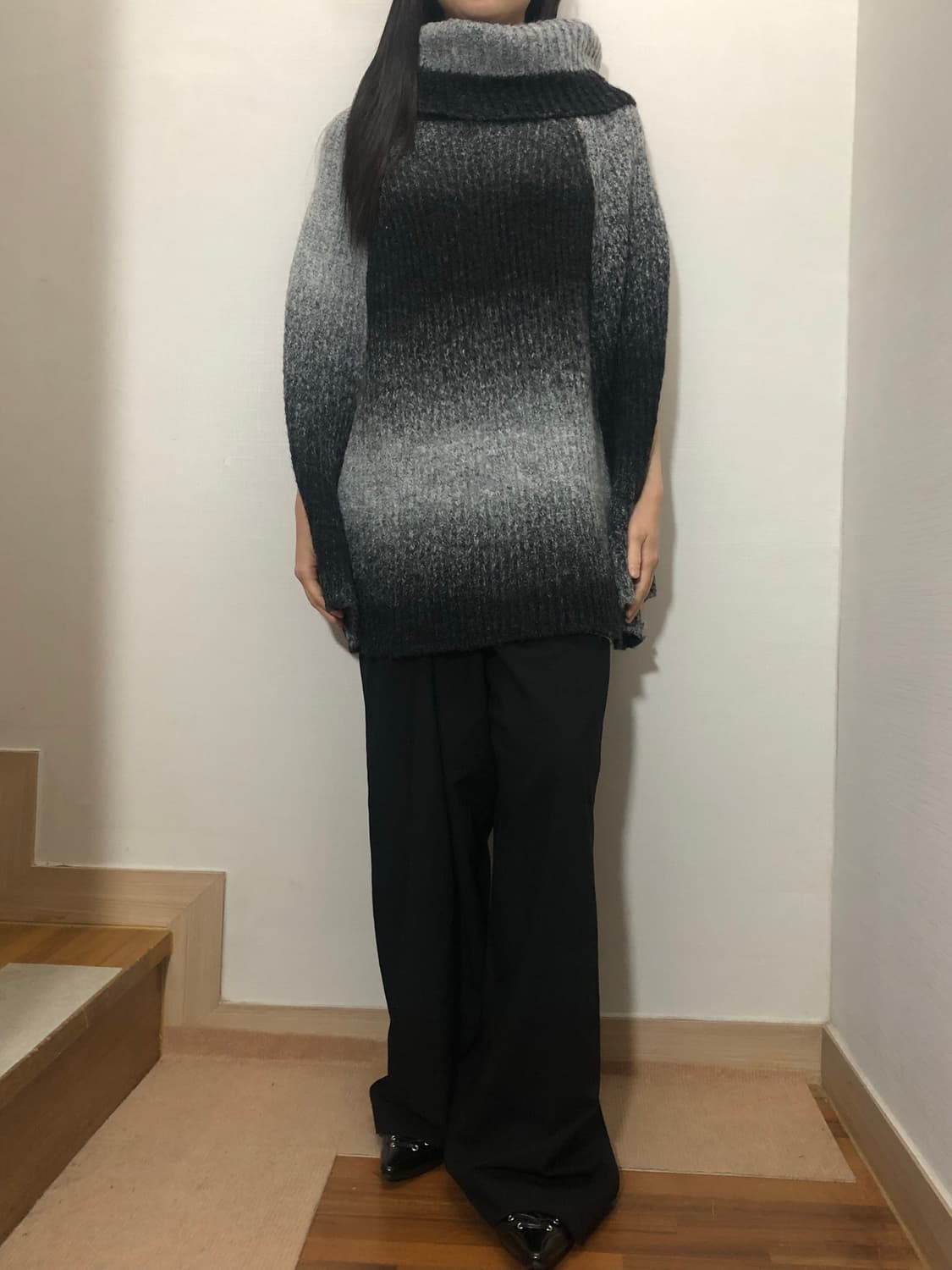빈티지 블랙 그레이 그라데이션 니트 상품이미지3