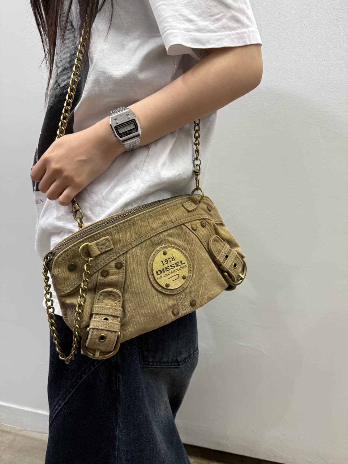 디젤 그런지 체인 크로스백 상품이미지5