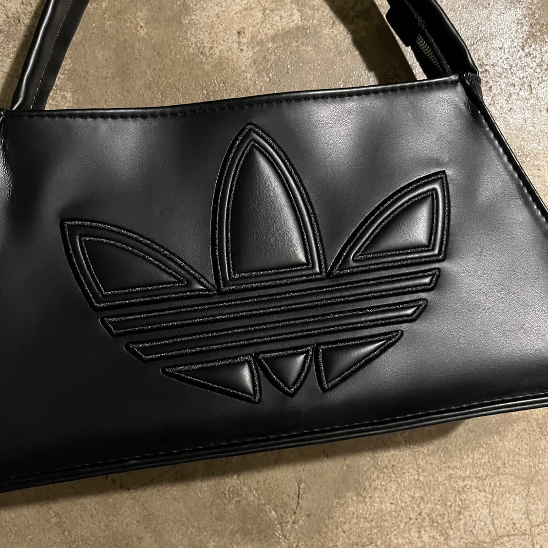 아디다스 숄더백 블랙 상품이미지2