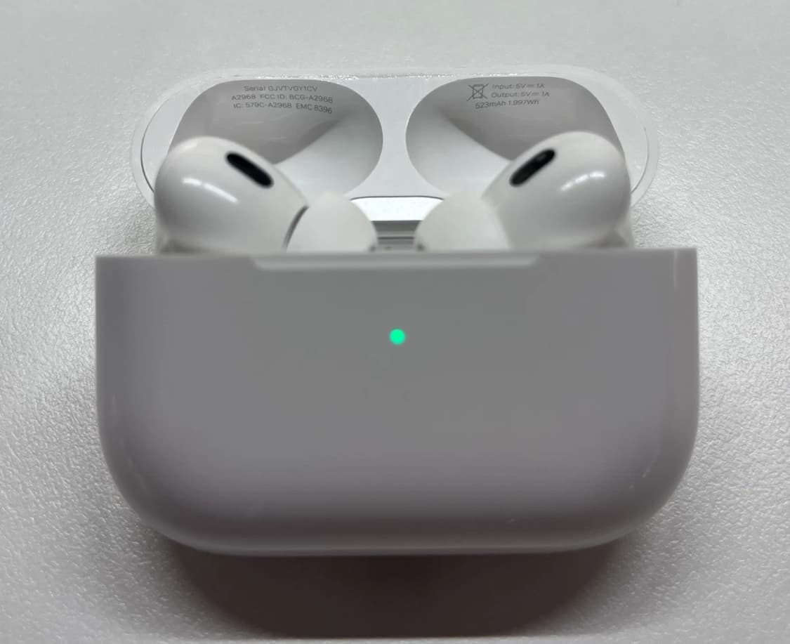 에어팟 프로 2세대 (맥세이프 무선충전 C타입)팝니다 상품이미지2