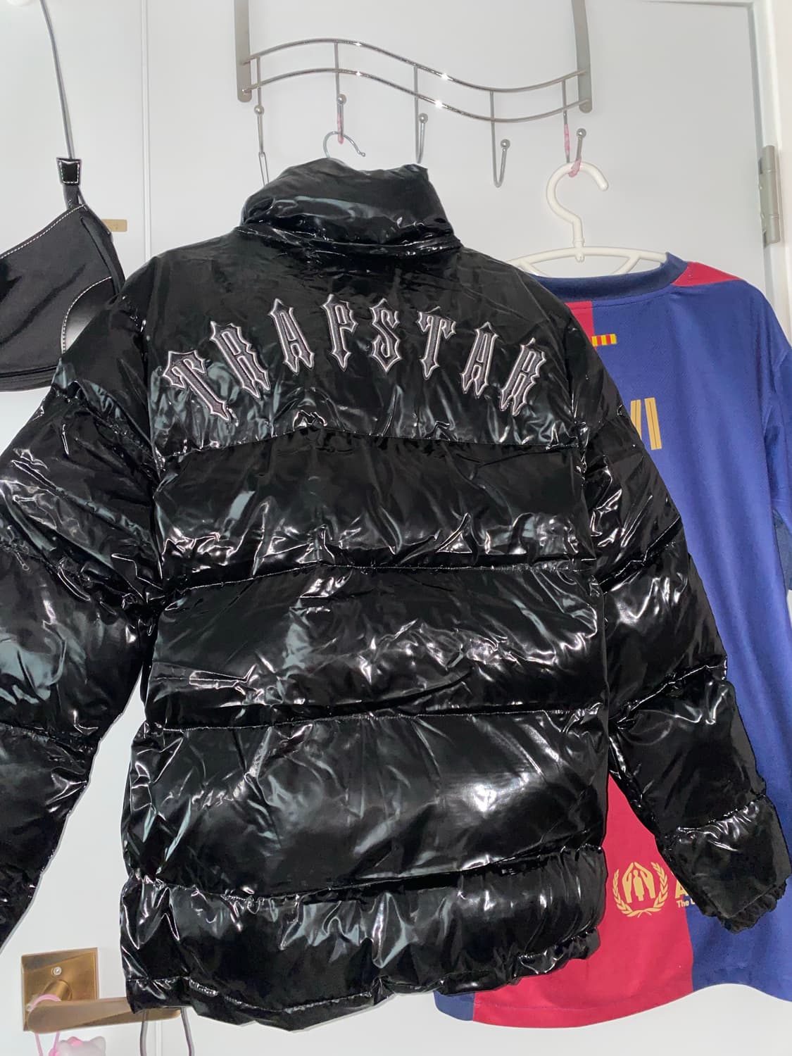 택포)트랩스타 아이언 게이트 샤이니 블랙 xs 상품이미지2