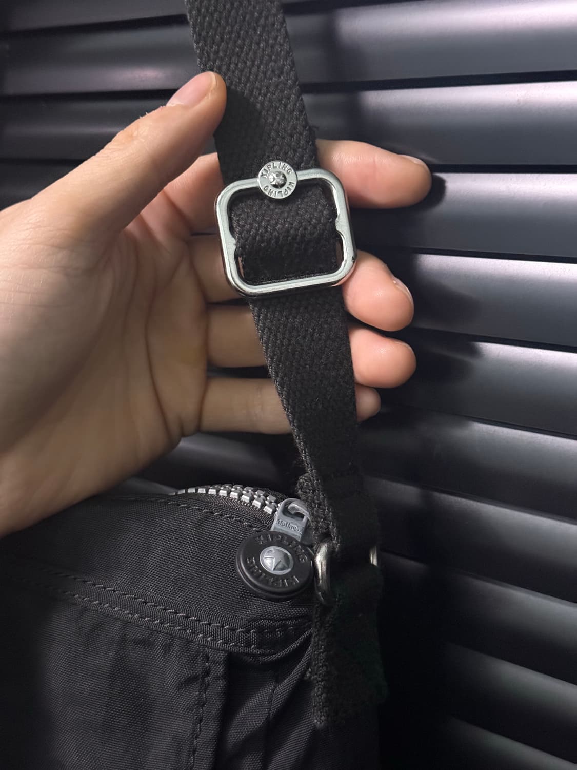 키플링 블랙 크로스백 가방 고릴라 원숭이 인형 키링 학교 Y2K 빈티지  상품이미지5