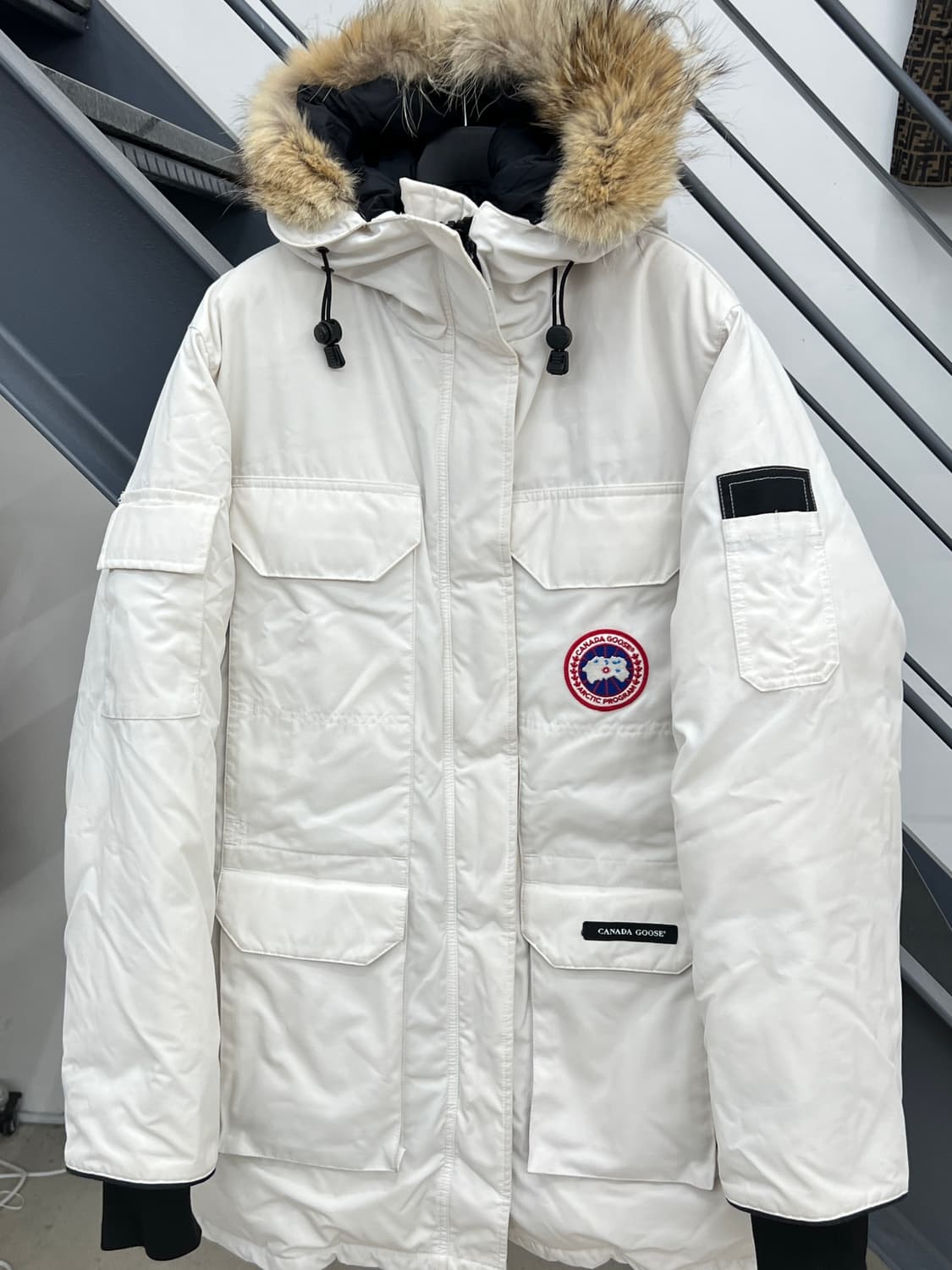 캐나다구스 익스페디션 파카 화이트 / 우먼 L 상품이미지3