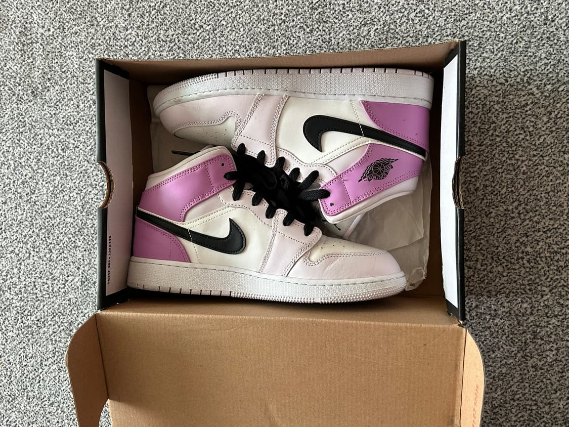 나이키 에어 조던 1 미드 (GS) Barely Grape 245(6.5 상품이미지1