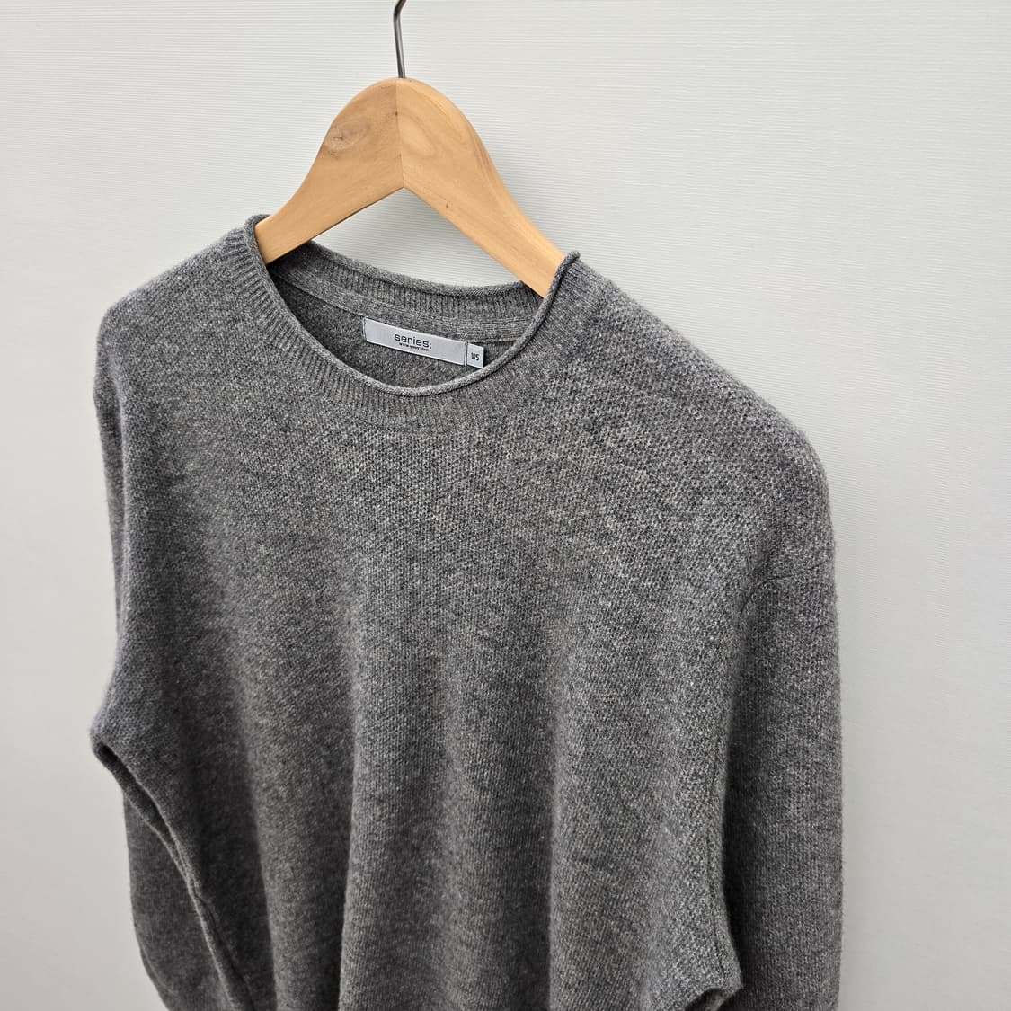 시리즈 니트 스웨터 상품이미지3