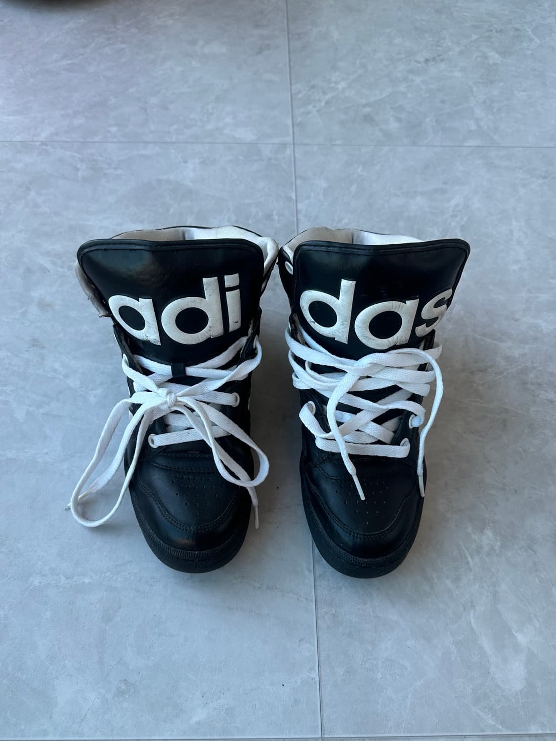 adidas high top sneaker 상품이미지1